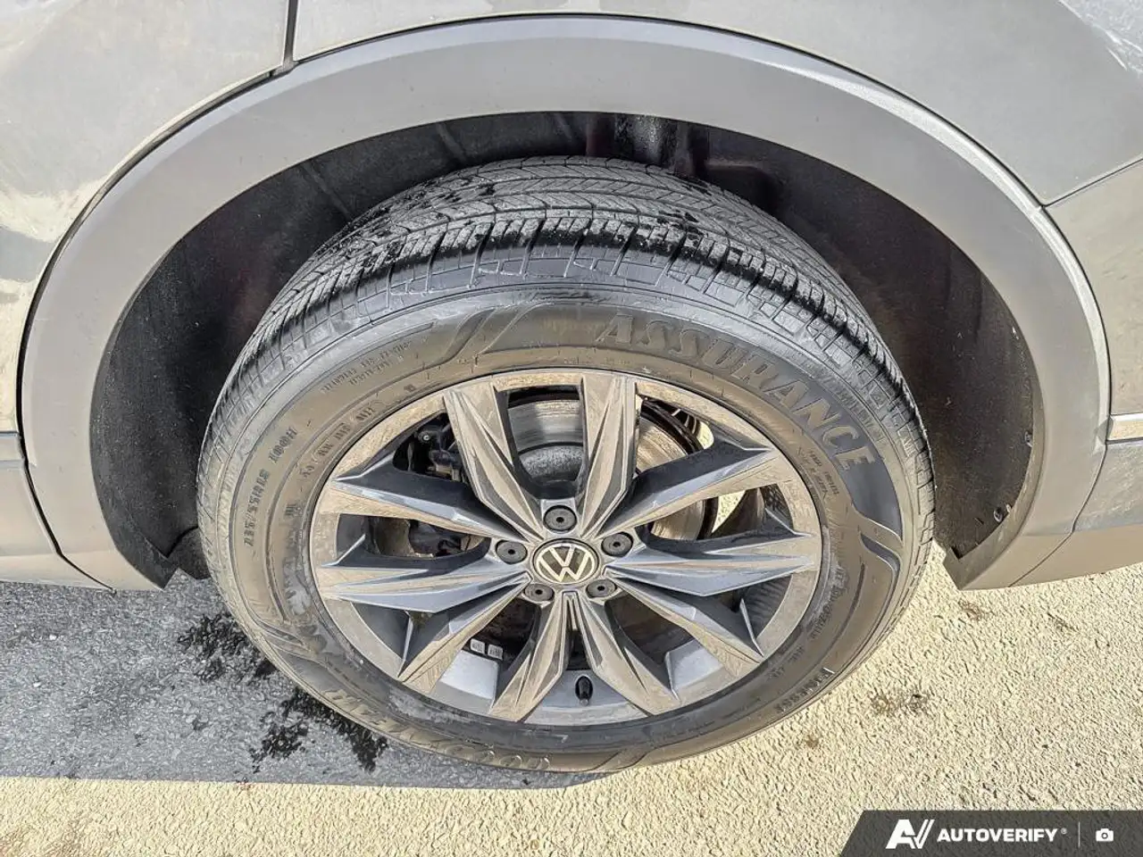 Volkswagen Tiguan снимка Volkswagen Tiguan