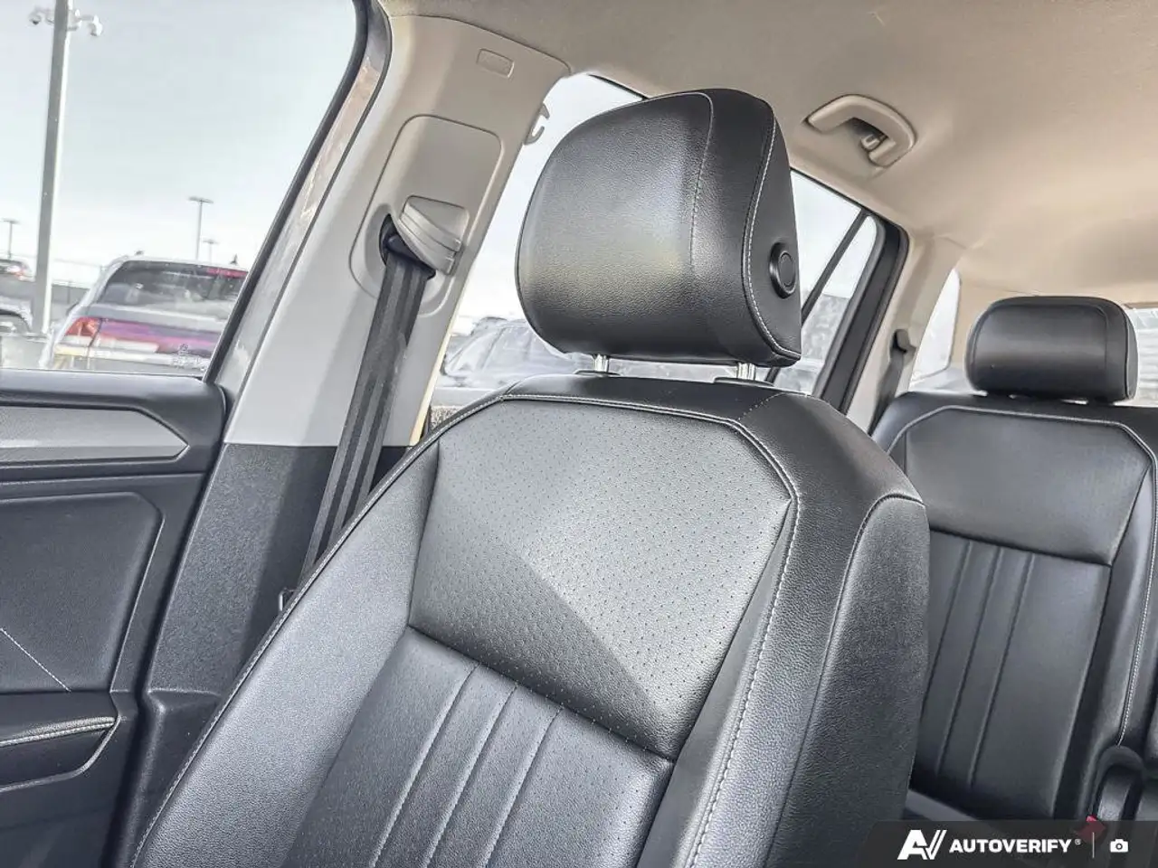 Volkswagen Tiguan снимка Volkswagen Tiguan