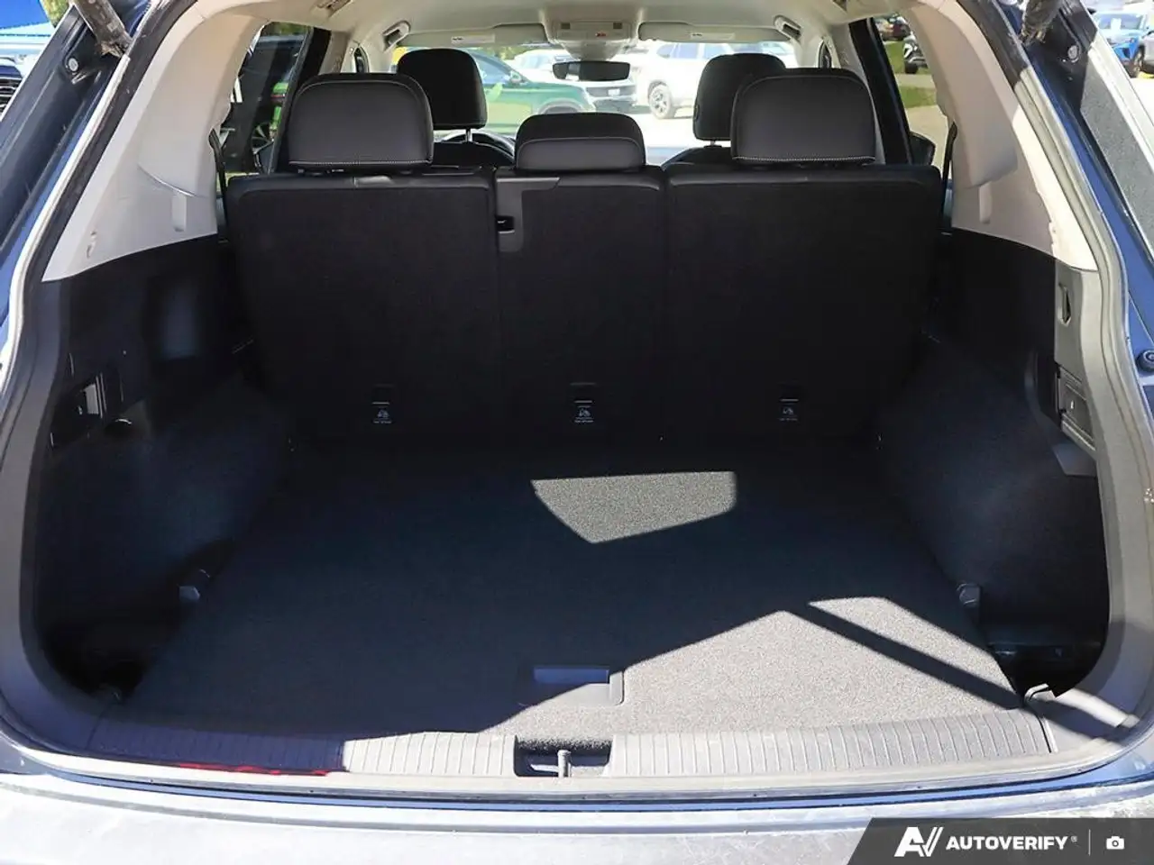 Volkswagen Tiguan снимка Volkswagen Tiguan