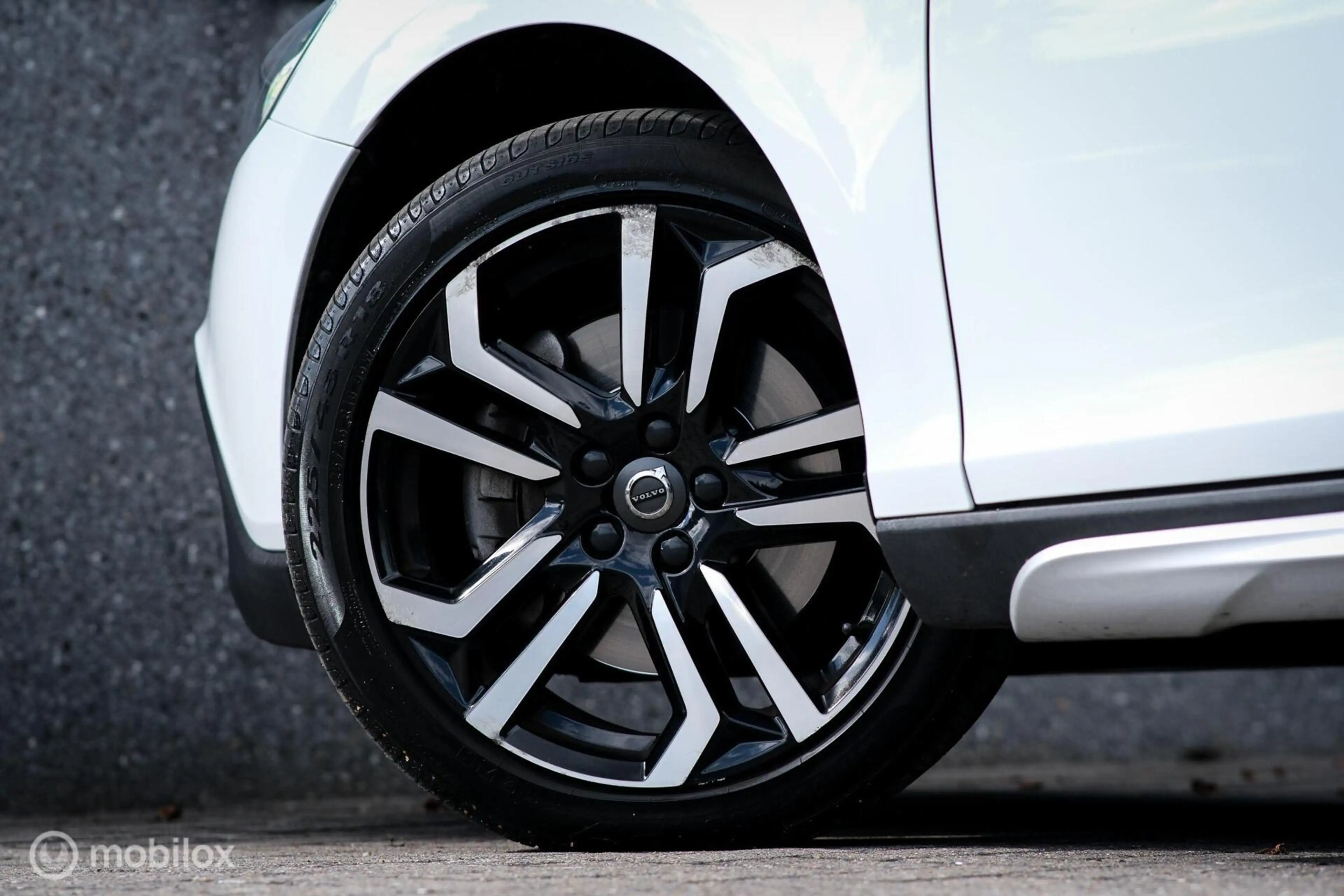 Volvo V40 Cross Country 1.5 T3 Polar+ Automaat | Trekhaak | Panorama | LED — photo 17