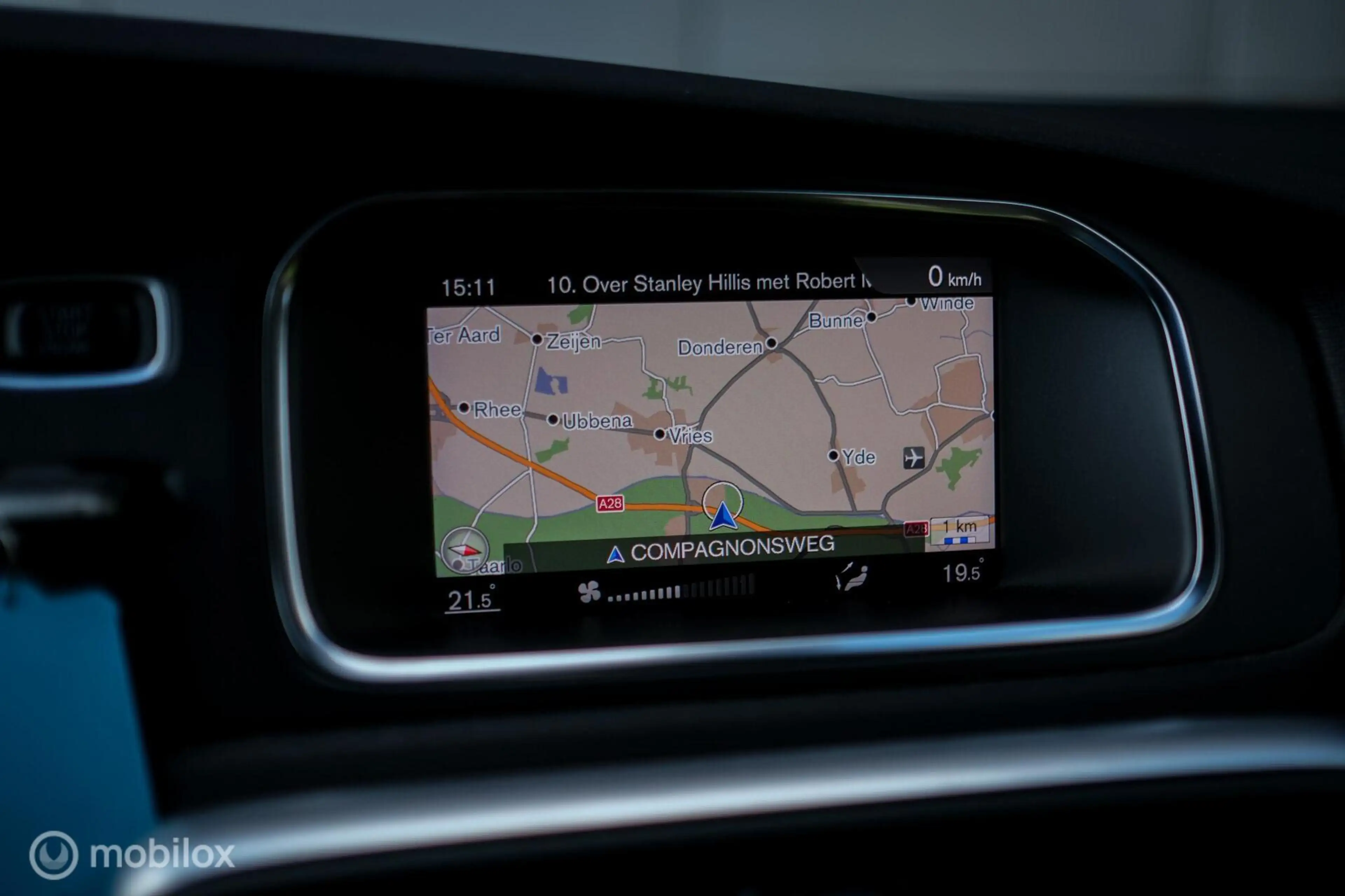 Volvo V40 Cross Country 1.5 T3 Polar+ Automaat | Trekhaak | Panorama | LED — photo 12