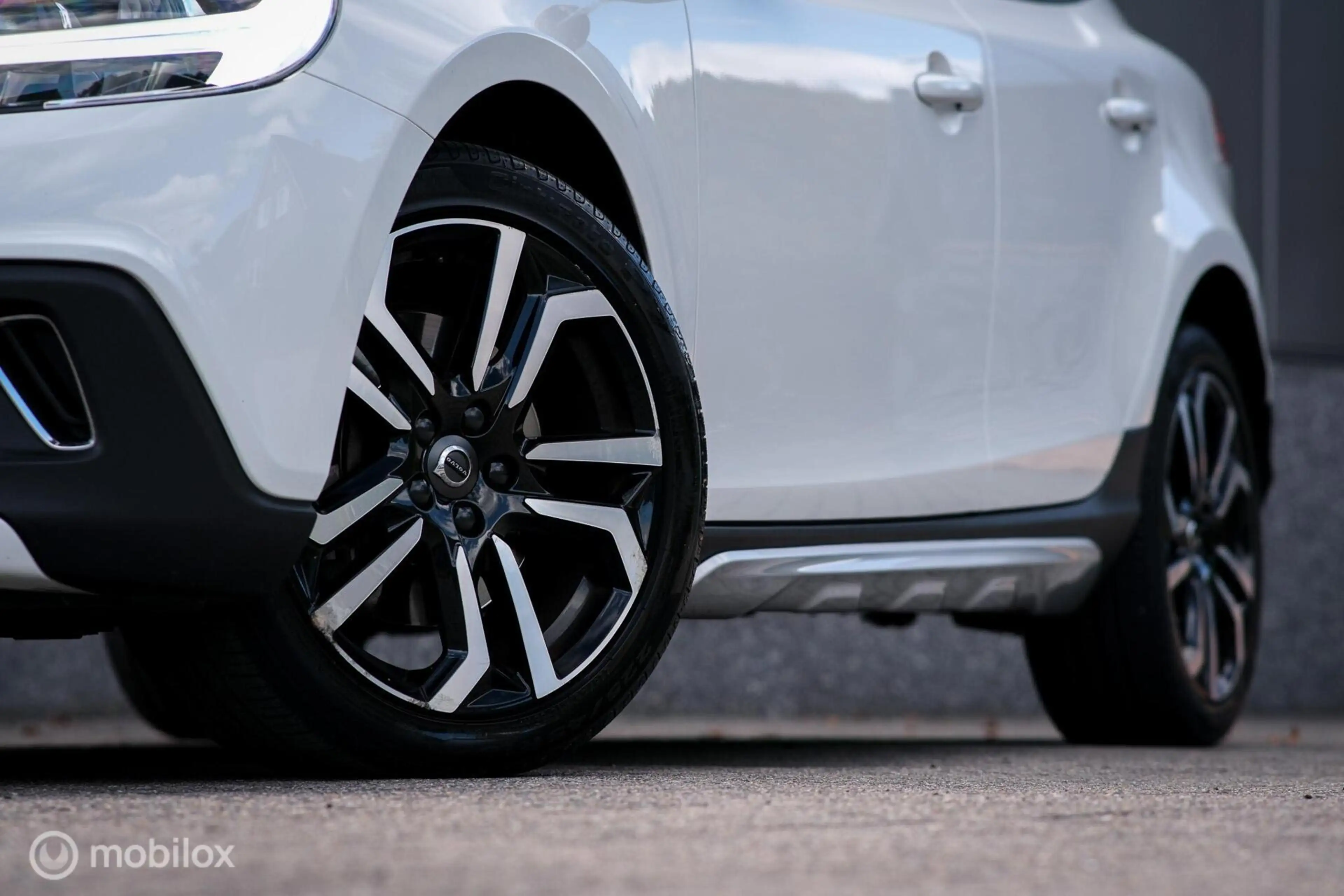 Volvo V40 Cross Country 1.5 T3 Polar+ Automaat | Trekhaak | Panorama | LED — photo 26