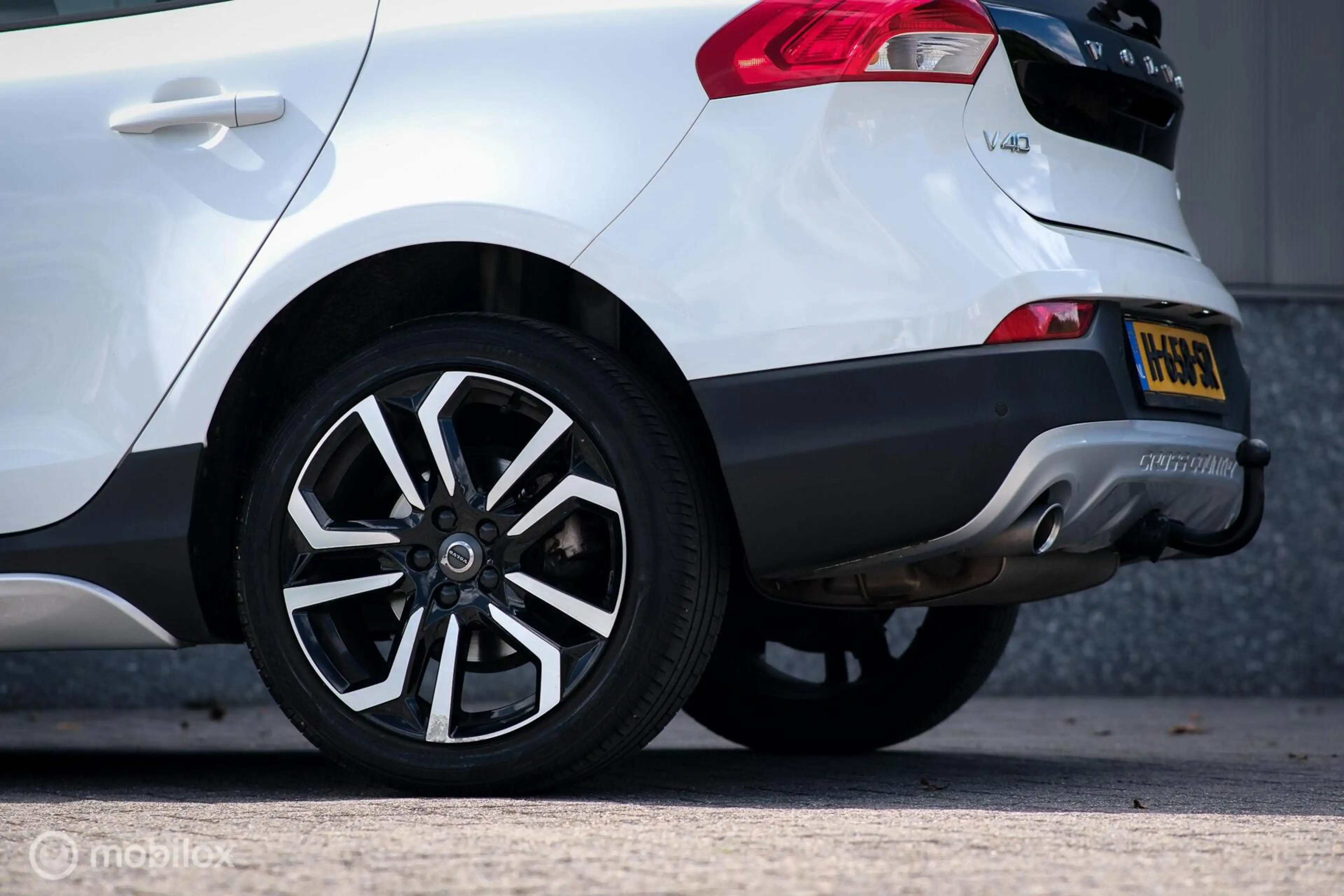 Volvo V40 Cross Country 1.5 T3 Polar+ Automaat | Trekhaak | Panorama | LED — photo 7