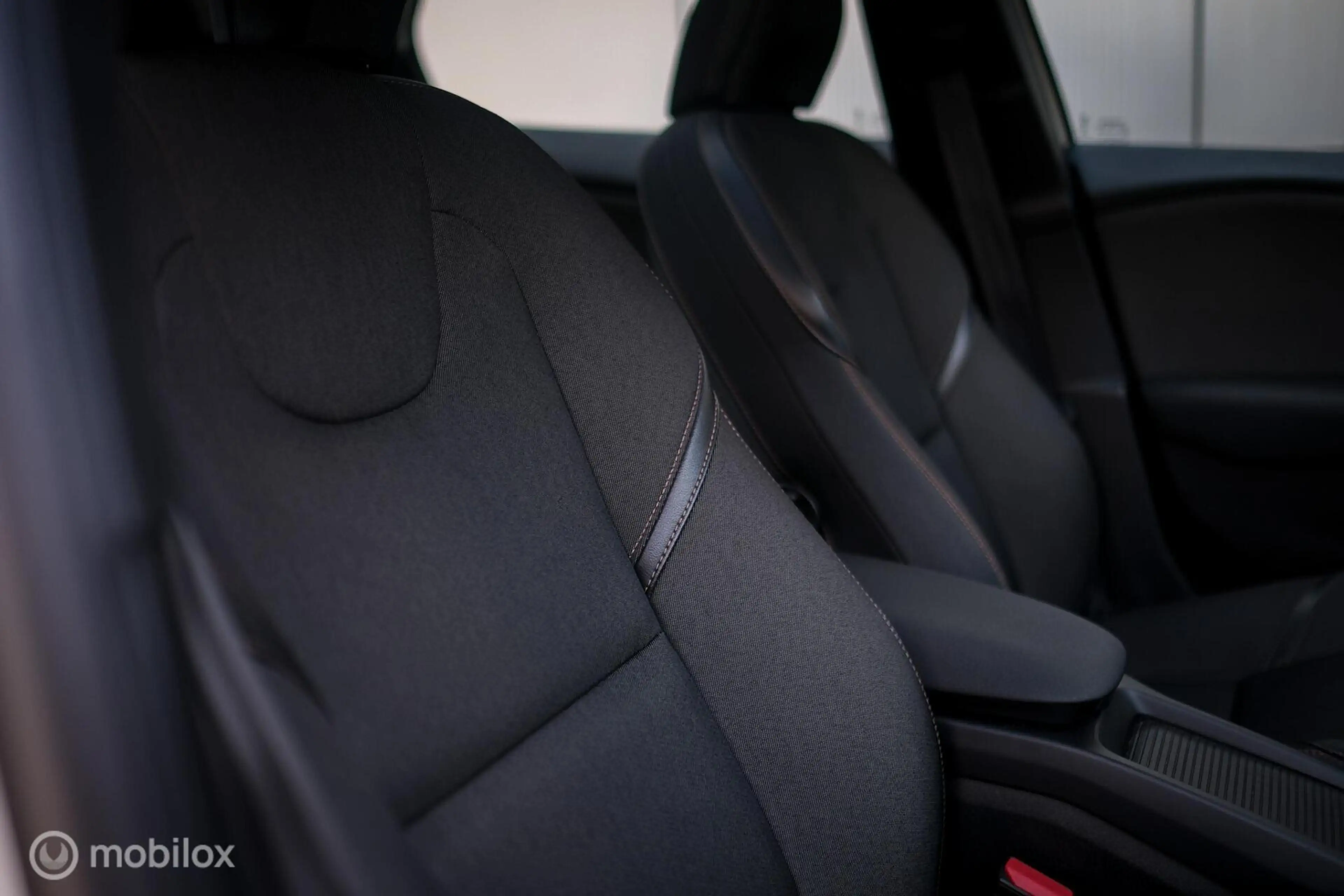 Volvo V40 Cross Country 1.5 T3 Polar+ Automaat | Trekhaak | Panorama | LED — photo 18