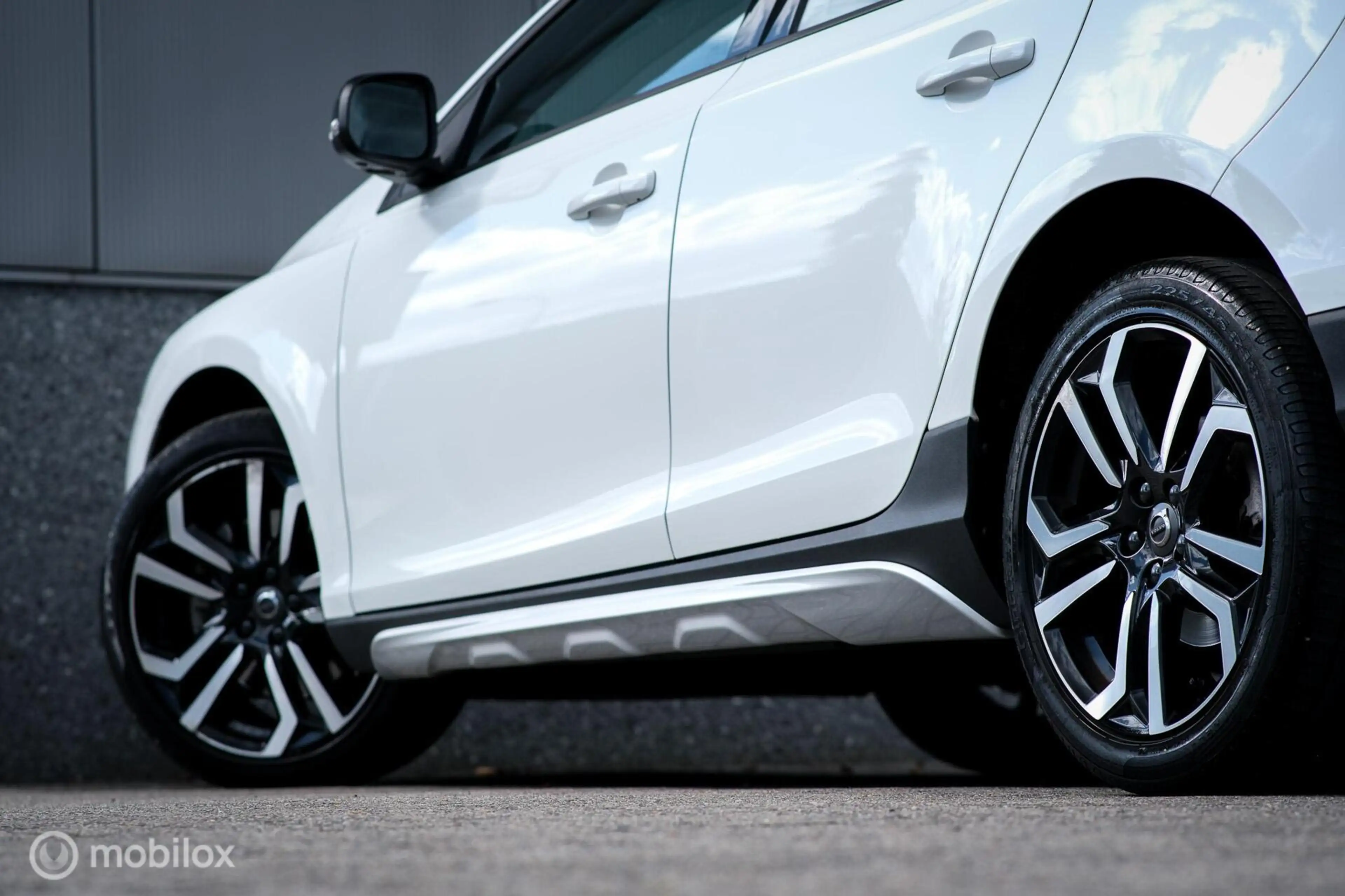 Volvo V40 Cross Country 1.5 T3 Polar+ Automaat | Trekhaak | Panorama | LED — photo 19