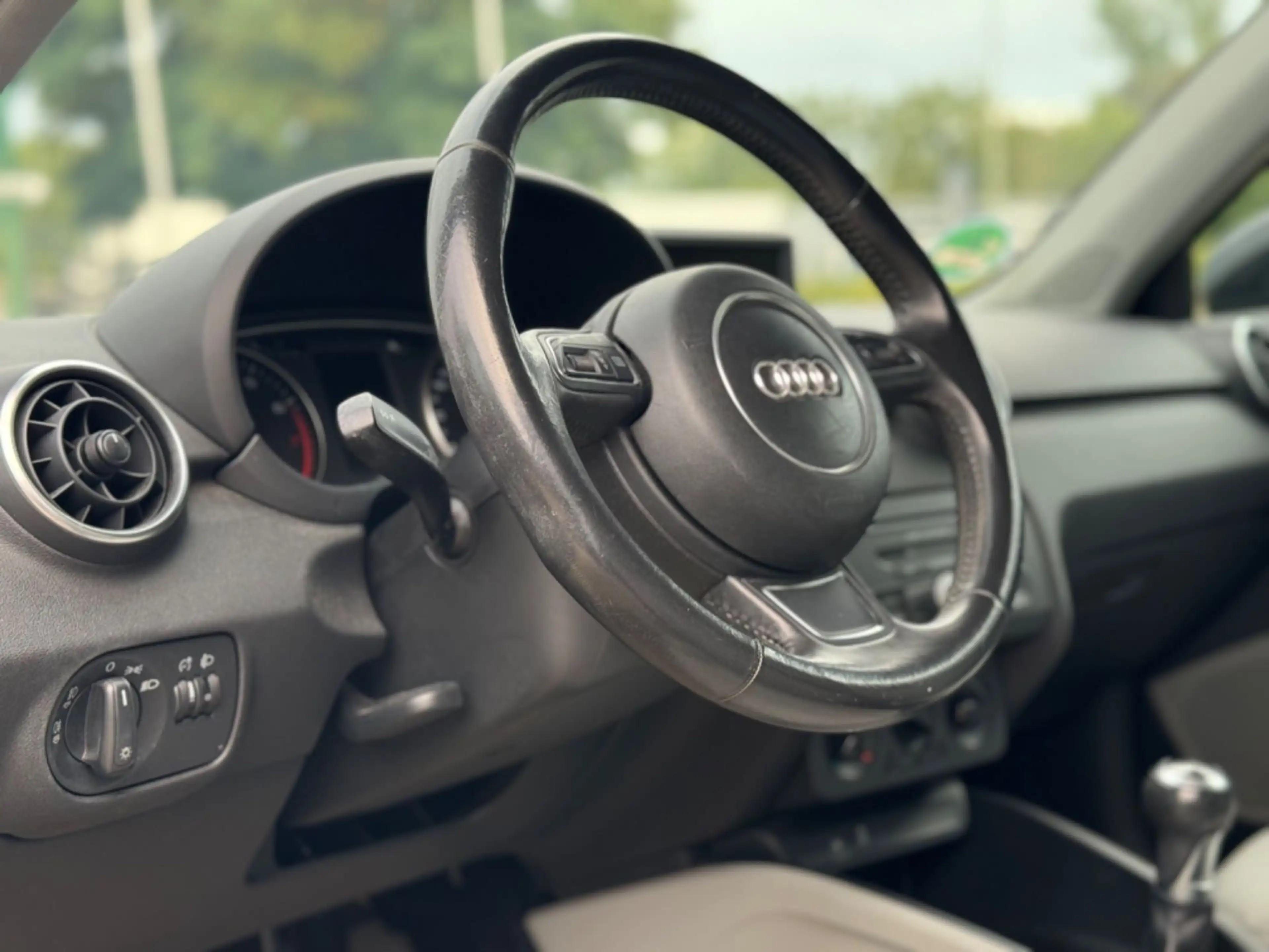 Audi A1 attraction*KLIMA*NAVI*BLUET*START/STOP*TÜV* — photo 9