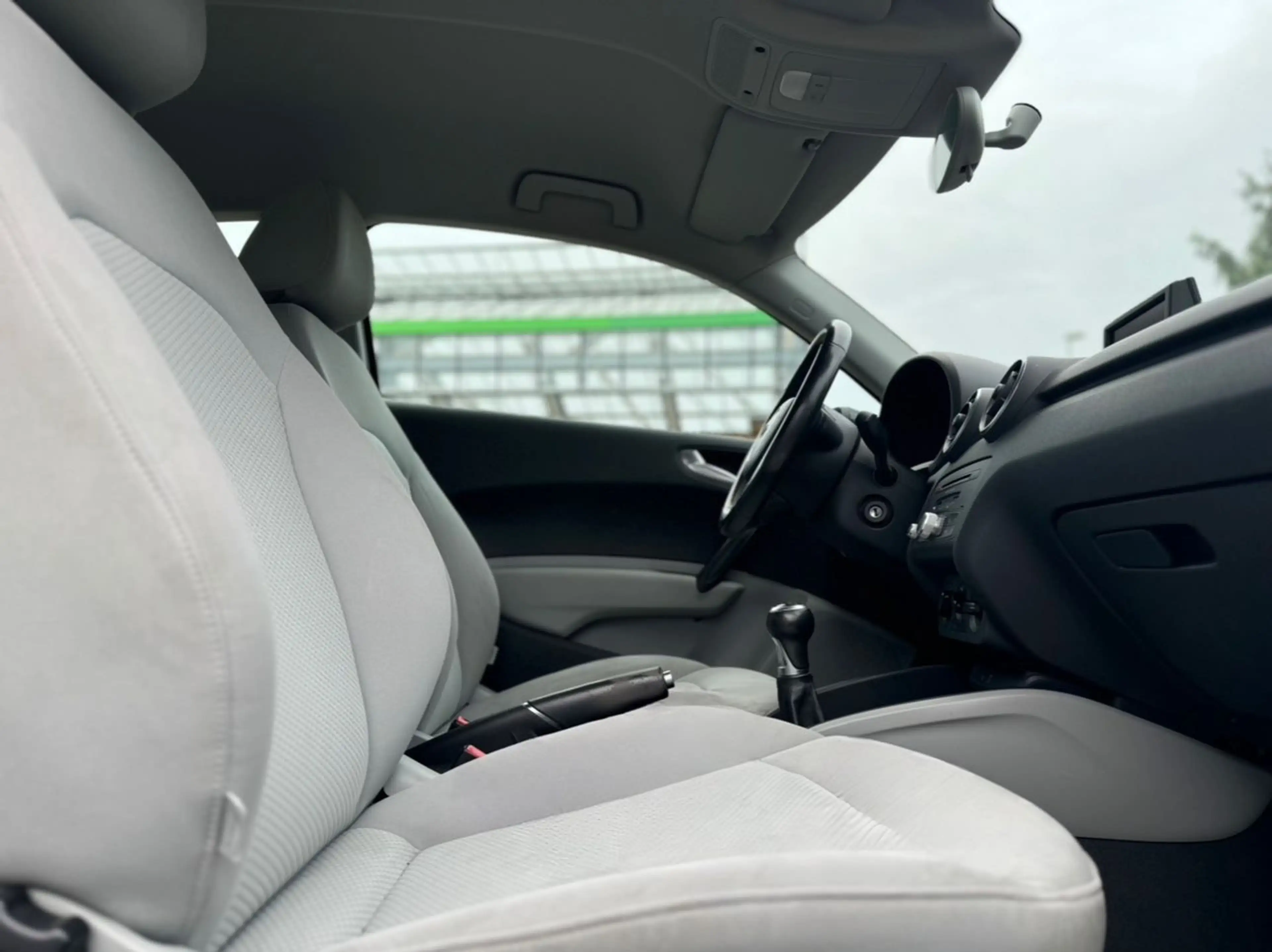 Audi A1 attraction*KLIMA*NAVI*BLUET*START/STOP*TÜV* — photo 12