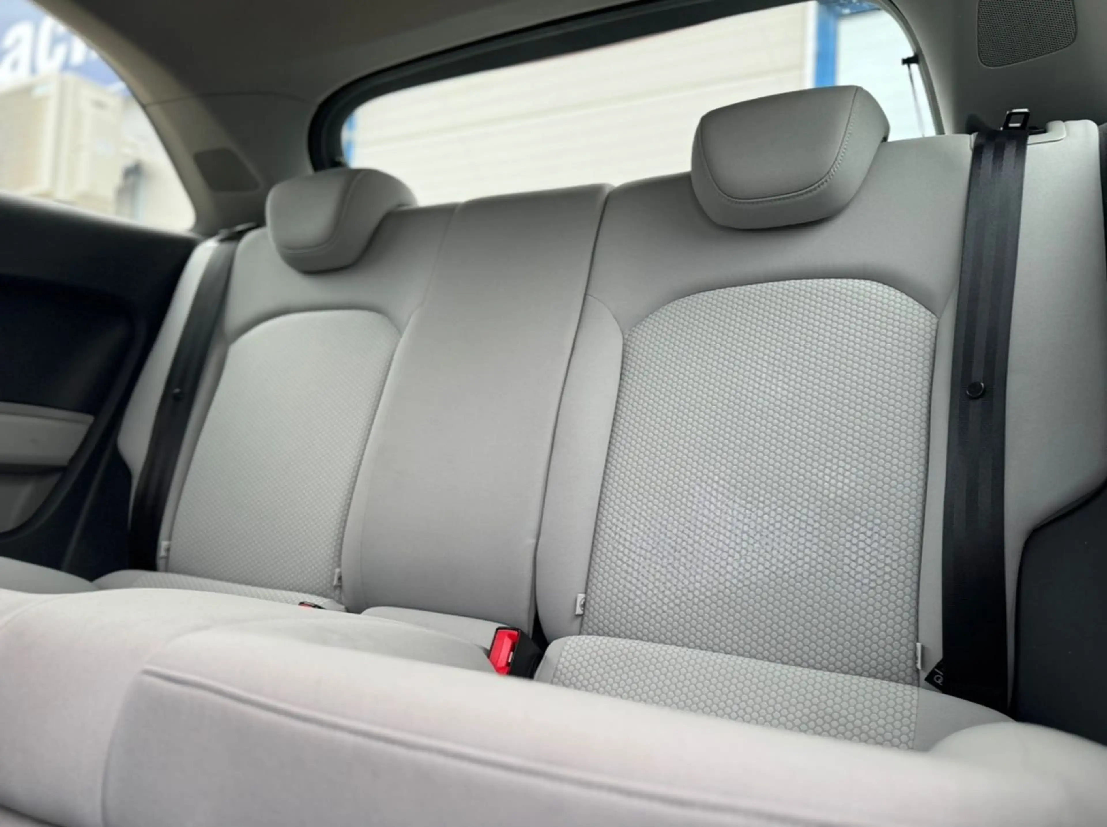 Audi A1 attraction*KLIMA*NAVI*BLUET*START/STOP*TÜV* — photo 14