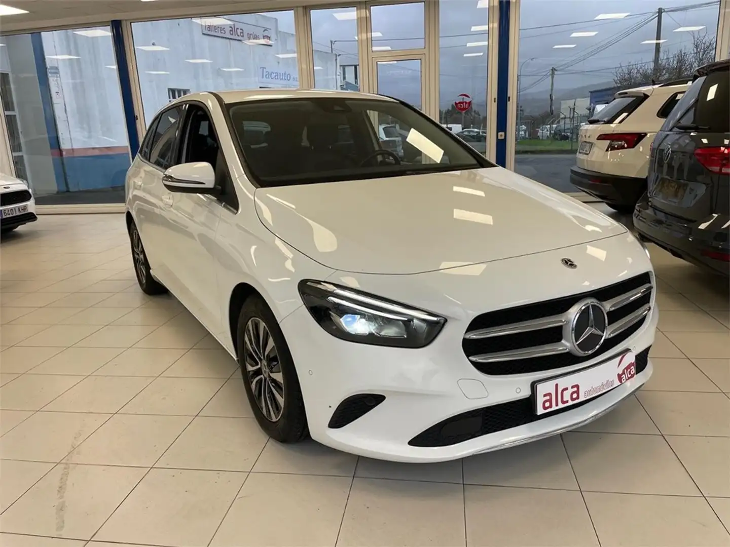 Mercedes-Benz B 200 200d 8G-DCT - 2