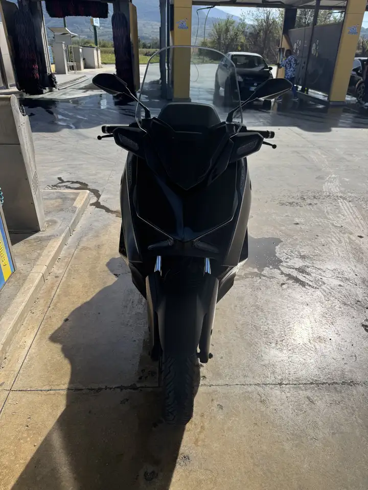 Yamaha X-Max 125