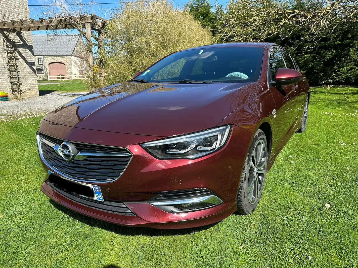 Opel Insignia Insignia Grand Sport 1.6 Diesel 136 ch Innovation Rouge - 2