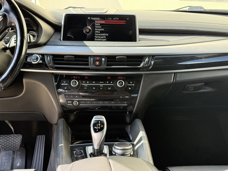 BMW X6 xDrive 50i B&O 360° AHK S-Dach SpoSi ACC BLIS — photo 10