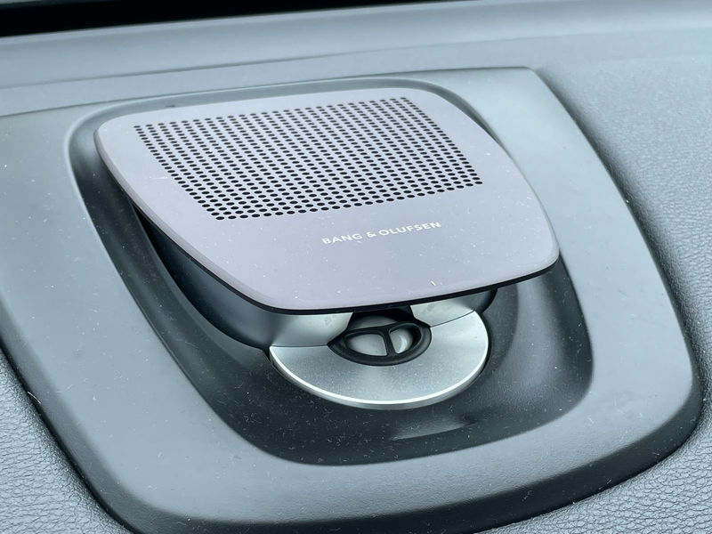 BMW X6 xDrive 50i B&O 360° AHK S-Dach SpoSi ACC BLIS — photo 8