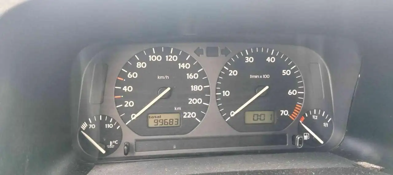 Volkswagen Golf Cabriolet 1,6 benz, foto 9