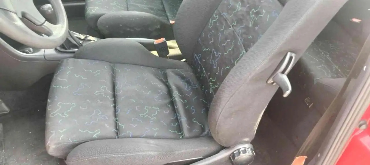 Volkswagen Golf Cabriolet 1,6 benz, foto 8