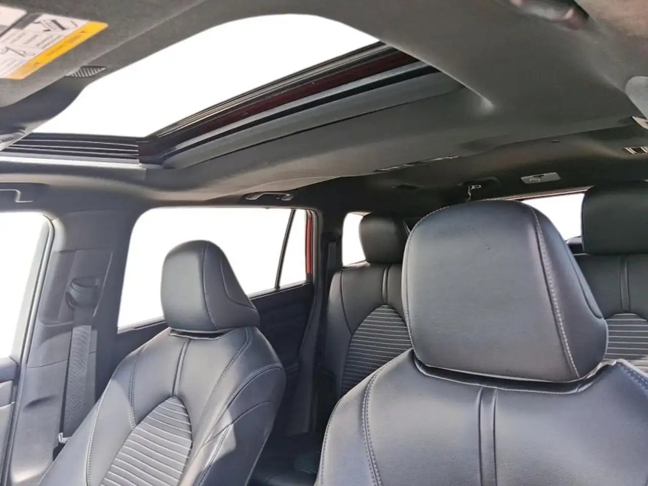 Toyota Highlander снимка Toyota Highlander