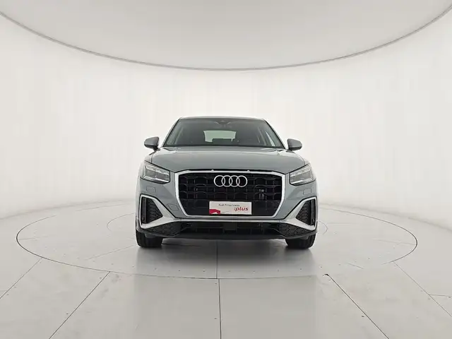 Audi Q2 view 7
