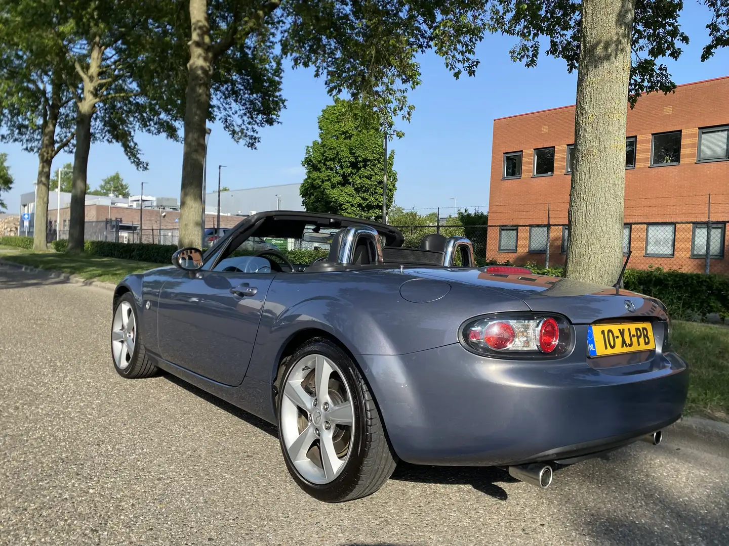 Mazda MX-5 1.8 Executive Grijs - 2