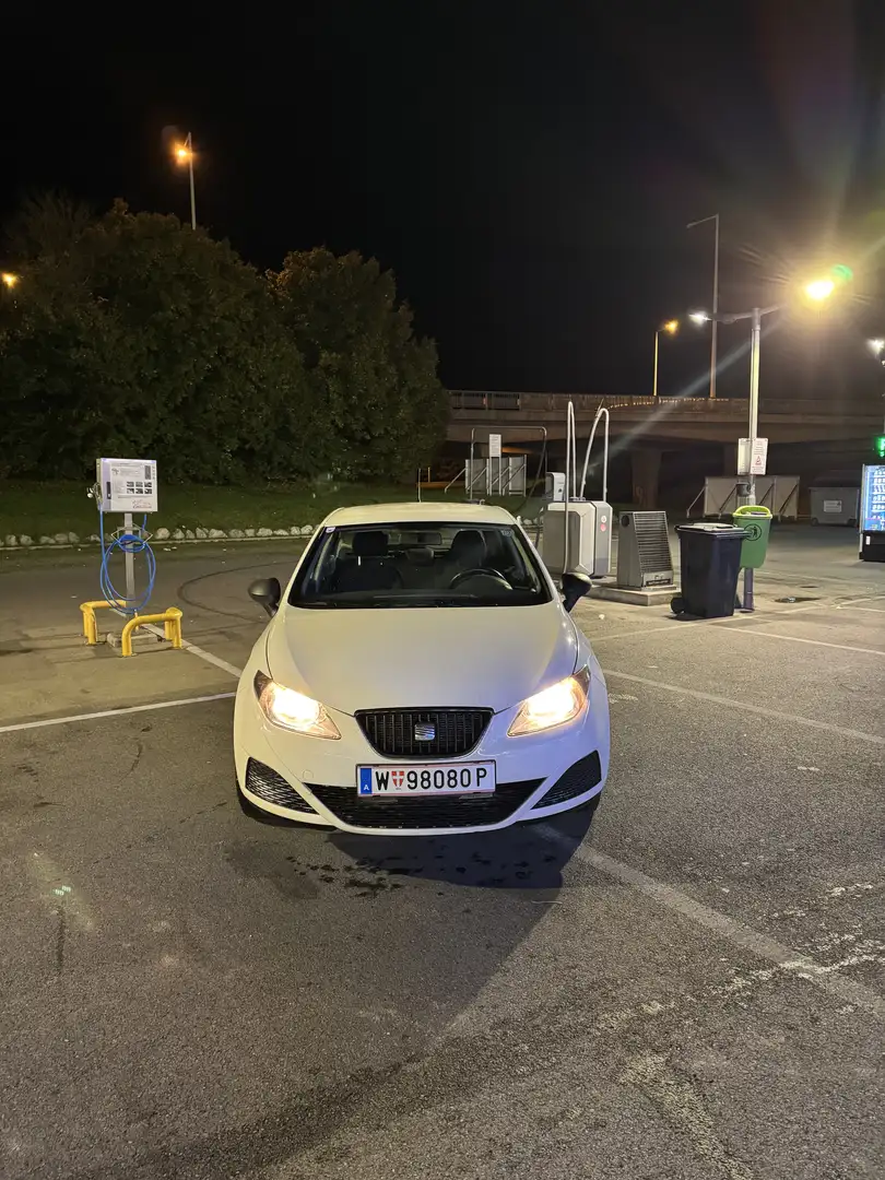 SEAT Ibiza Reference 1,4 TDI DPF Weiß - 1