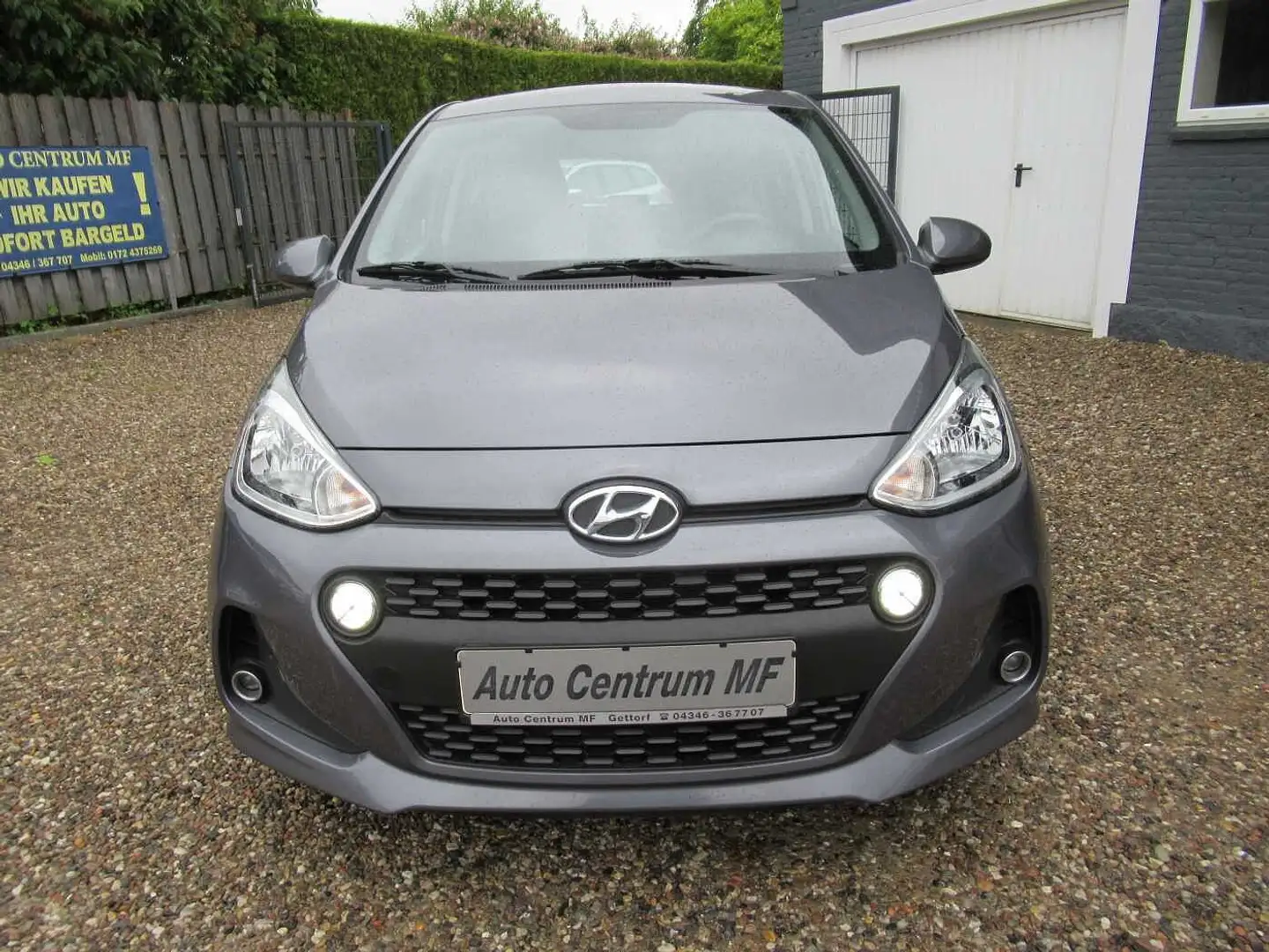 Hyundai i10 1.2 Style Grau - 2