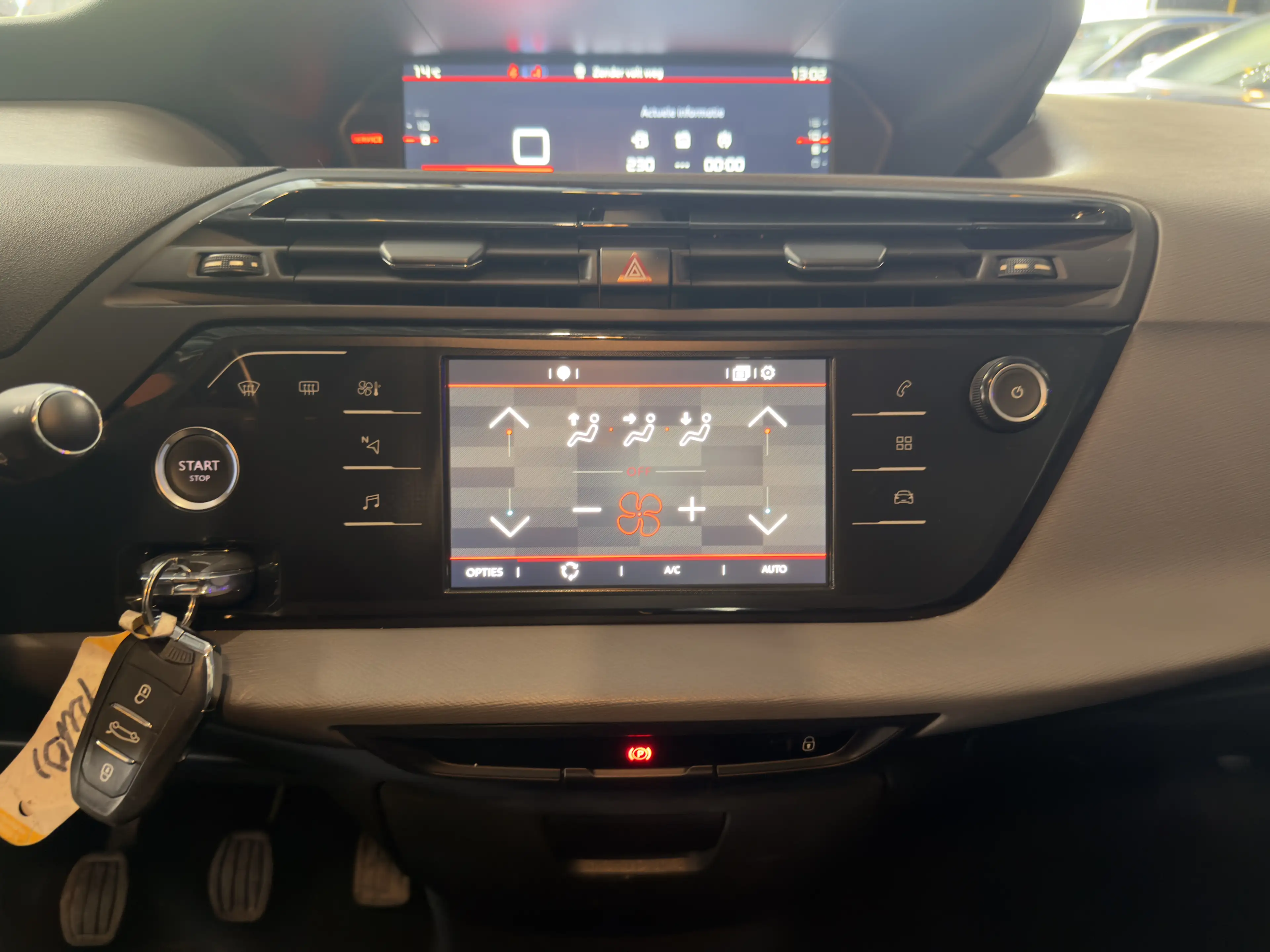 Citroen C4 Picasso C4 Picasso 1.6 BlueHDi Business Lounge S/12 mois de garantie — photo 11