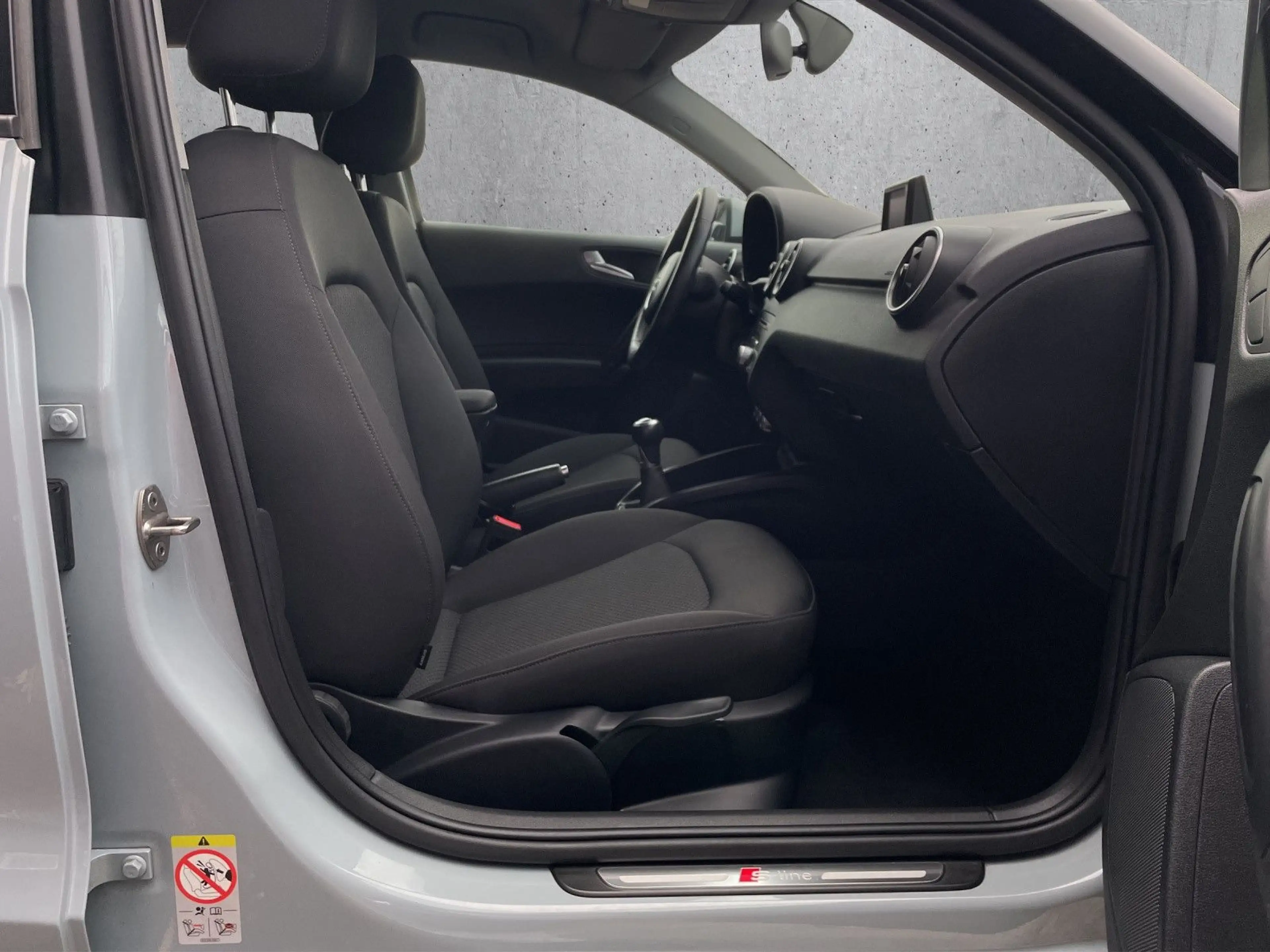Audi A1 Sportback TFSI*S-Line Sport*GRA*NAVI*SHZ*PDC — photo 10