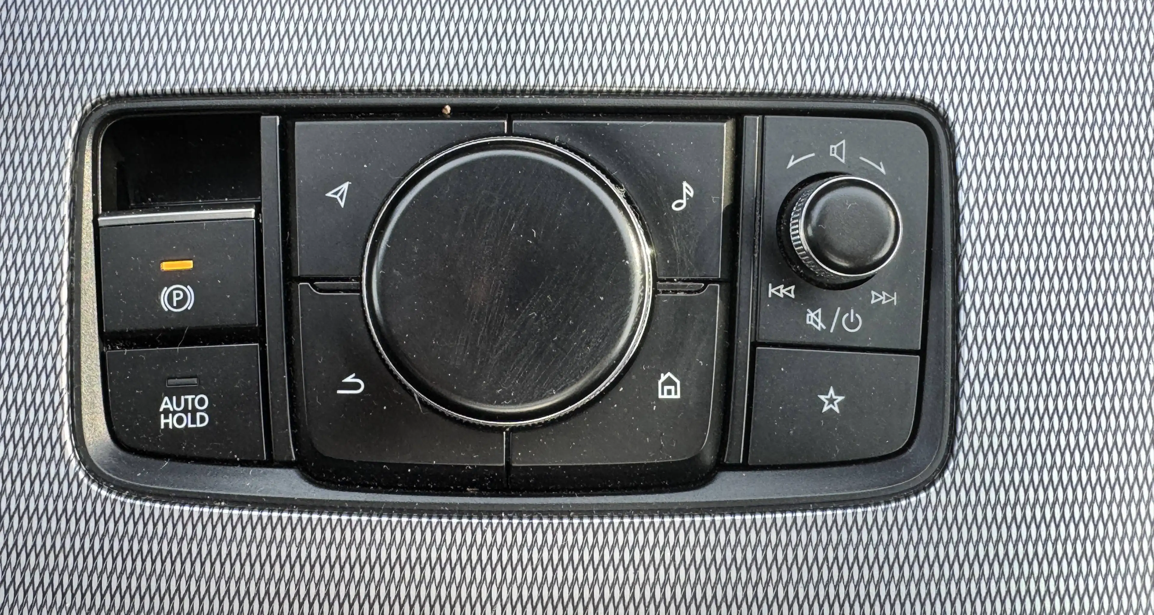 Mazda CX-60 Homura Allrad LED Navi HeadUp Panno Leder Sitzbelüftung 20" Alu AhK 1.Hd MwSt. ausw. — photo 38