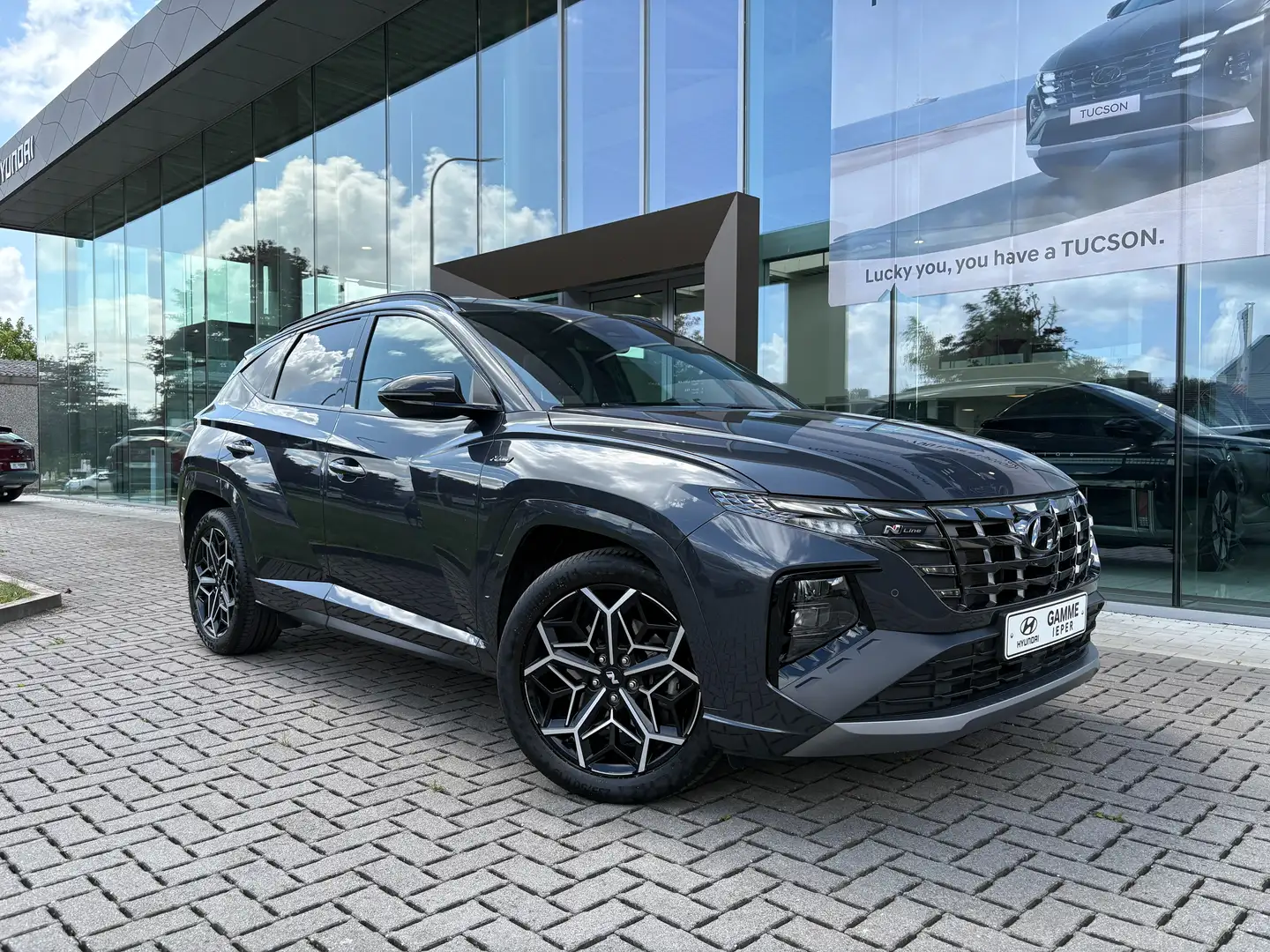 Hyundai TUCSON 1.6 T-GDi MHEV Feel N-line Gris - 1