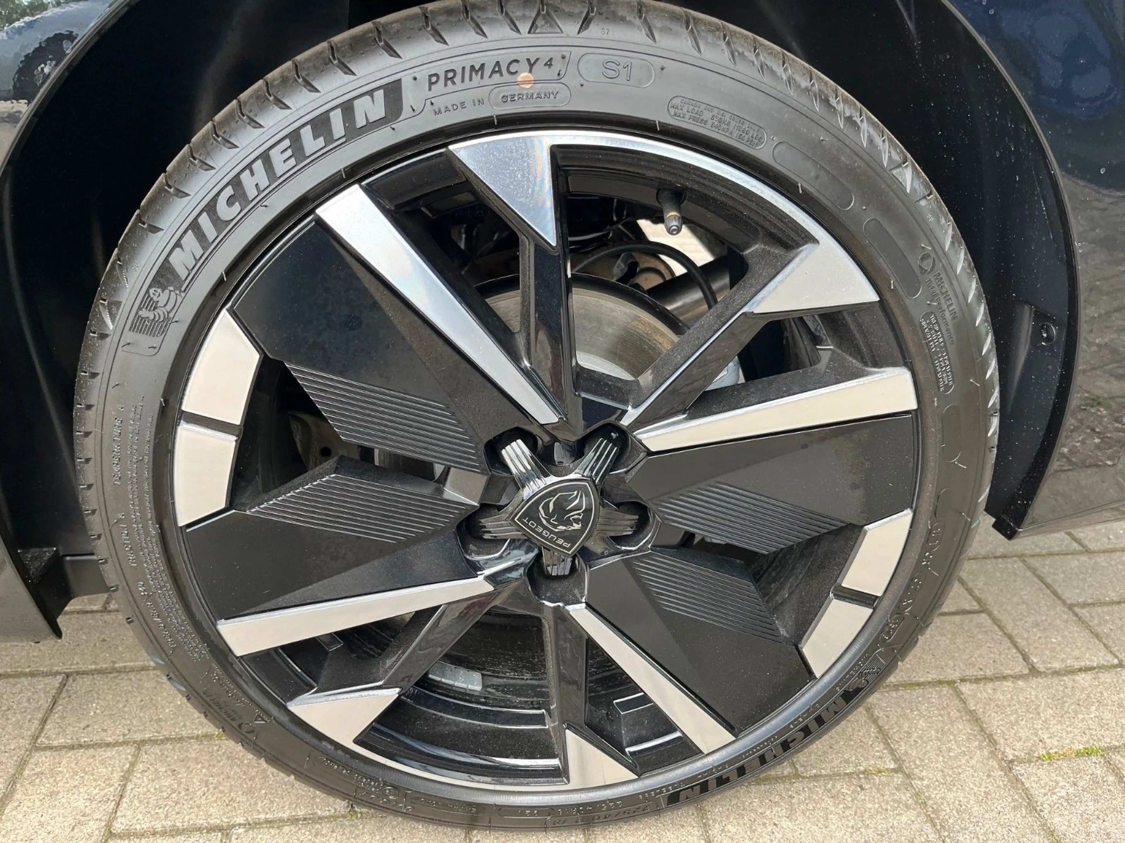 Peugeot 308 SW GT Exclusive — photo 15
