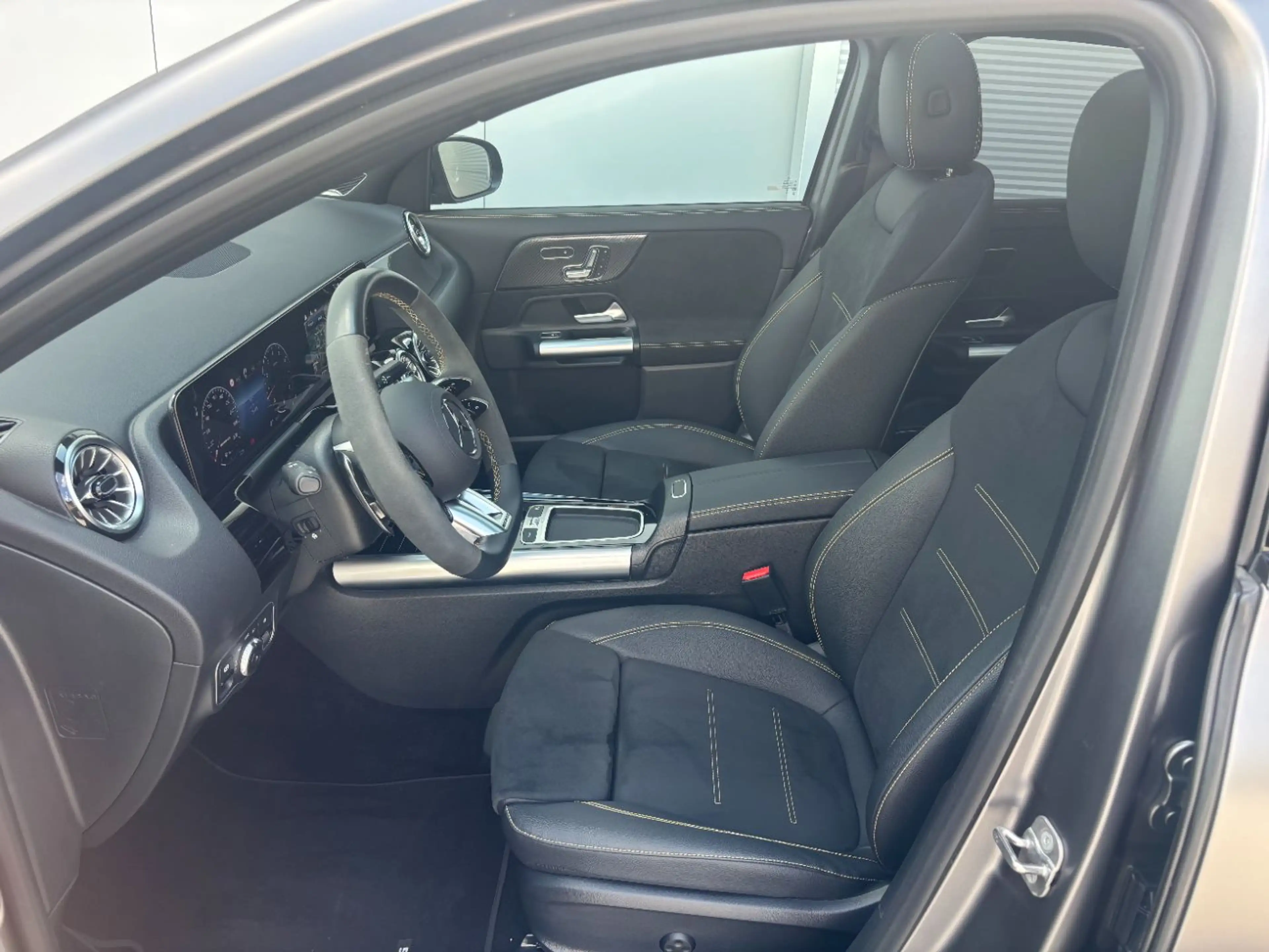 Mercedes-Benz GLA 45 AMG AMG GLA 45 S 4MATIC+ AMG KeyGo MBUX PTS — photo 8