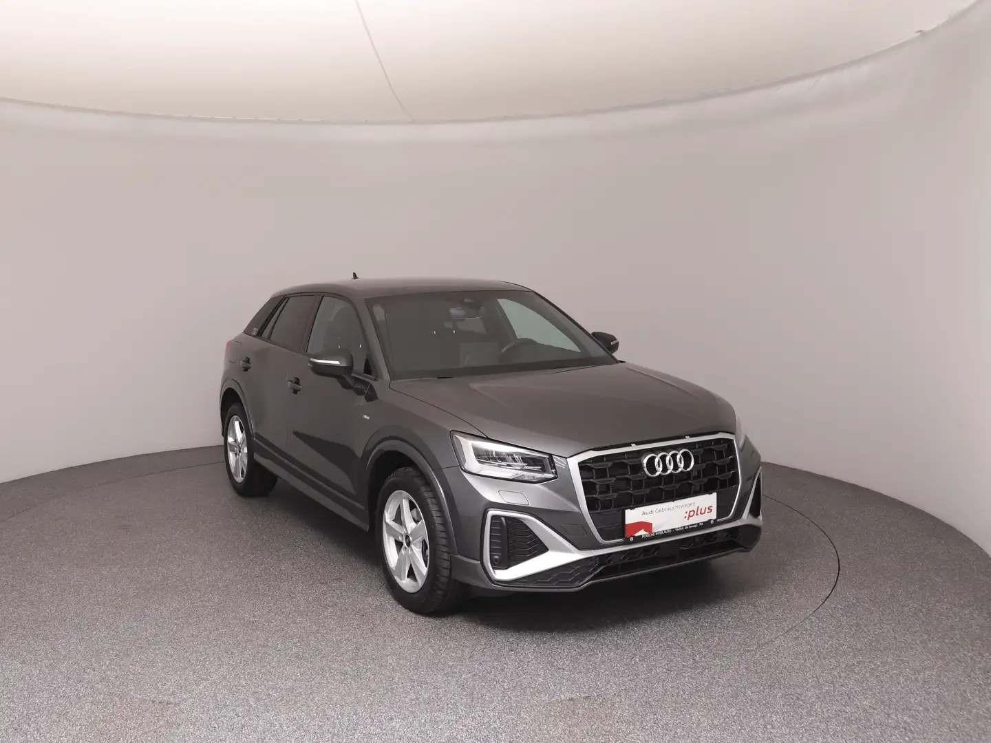 Audi Q2 35 TFSI S line Gris - 2