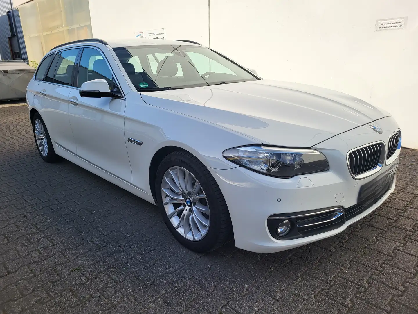 BMW 520 520d Touring Aut. Luxury Line Weiß - 2