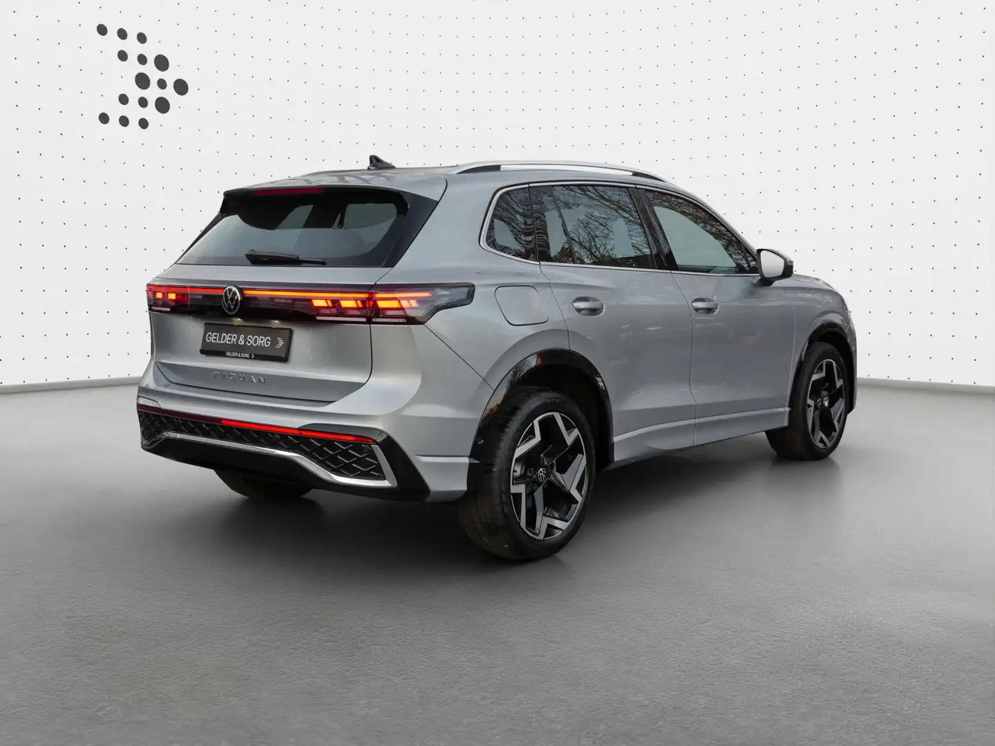Volkswagen Tiguan R-Line 2.0 TDI Pano*Stand*AHK*Massage*RFK Silber - 2