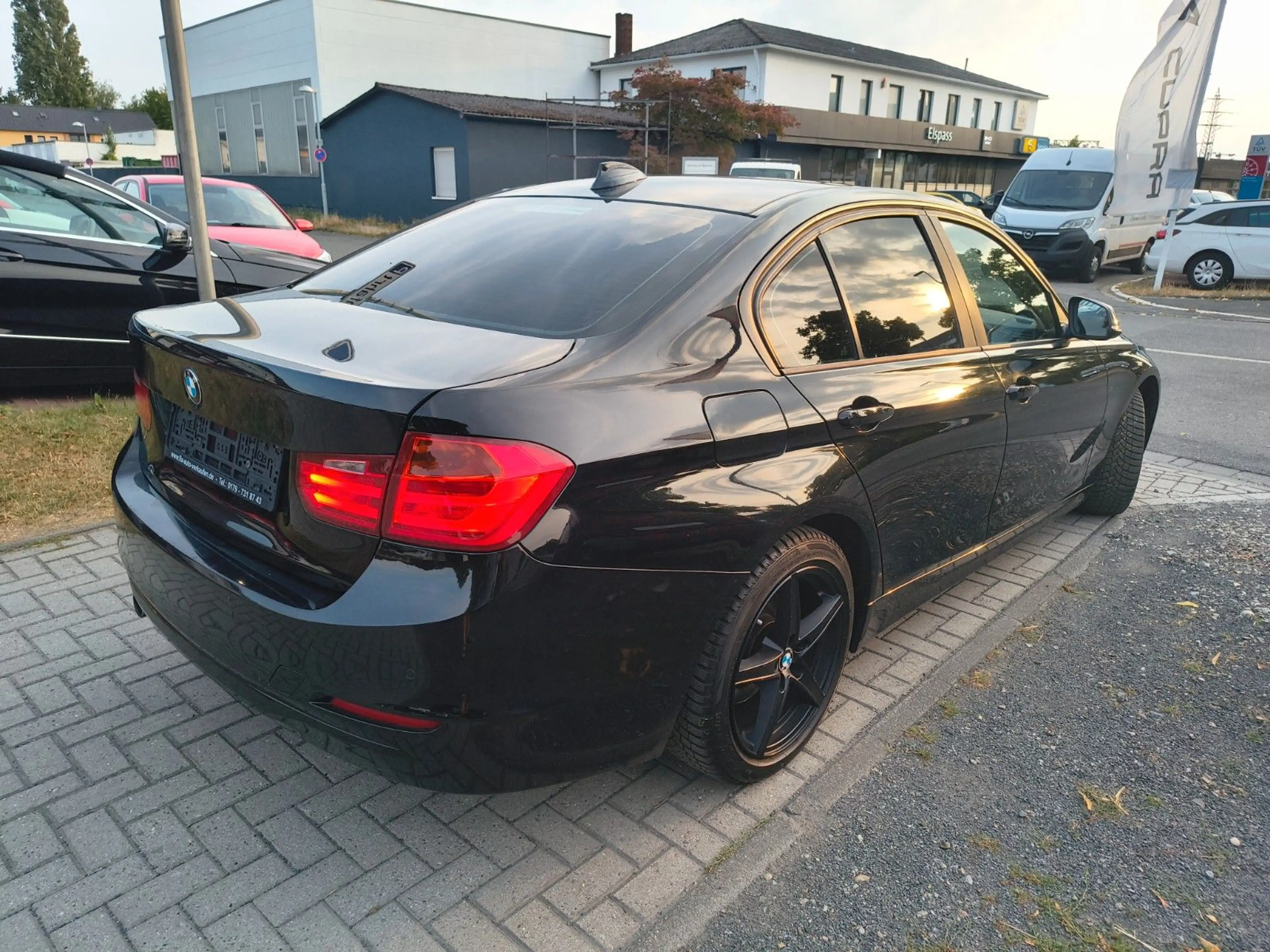 BMW 316 3 Limousine 316 d°Navi°17 Zoll°F30 — photo 7