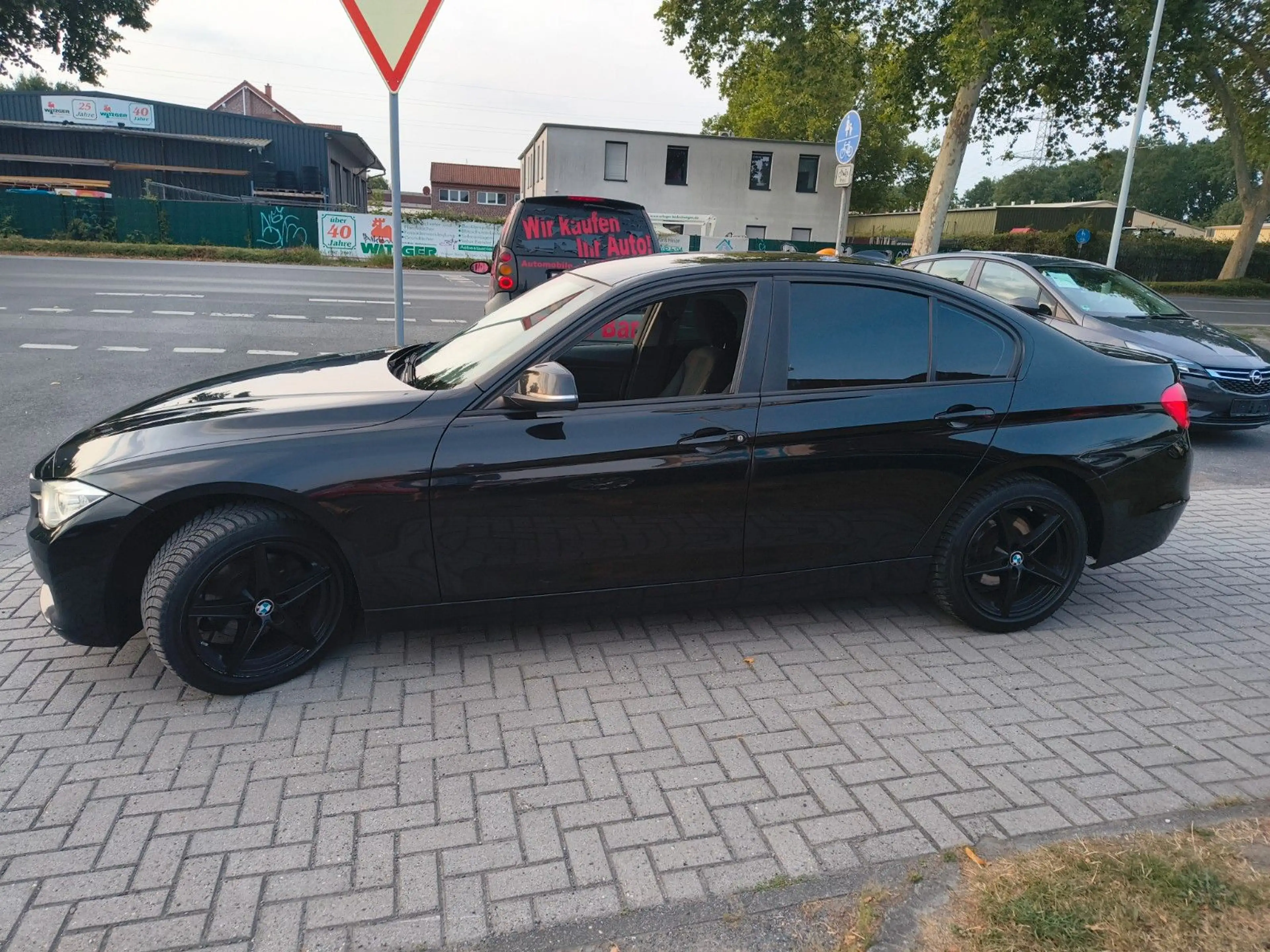 BMW 316 3 Limousine 316 d°Navi°17 Zoll°F30 — photo 4