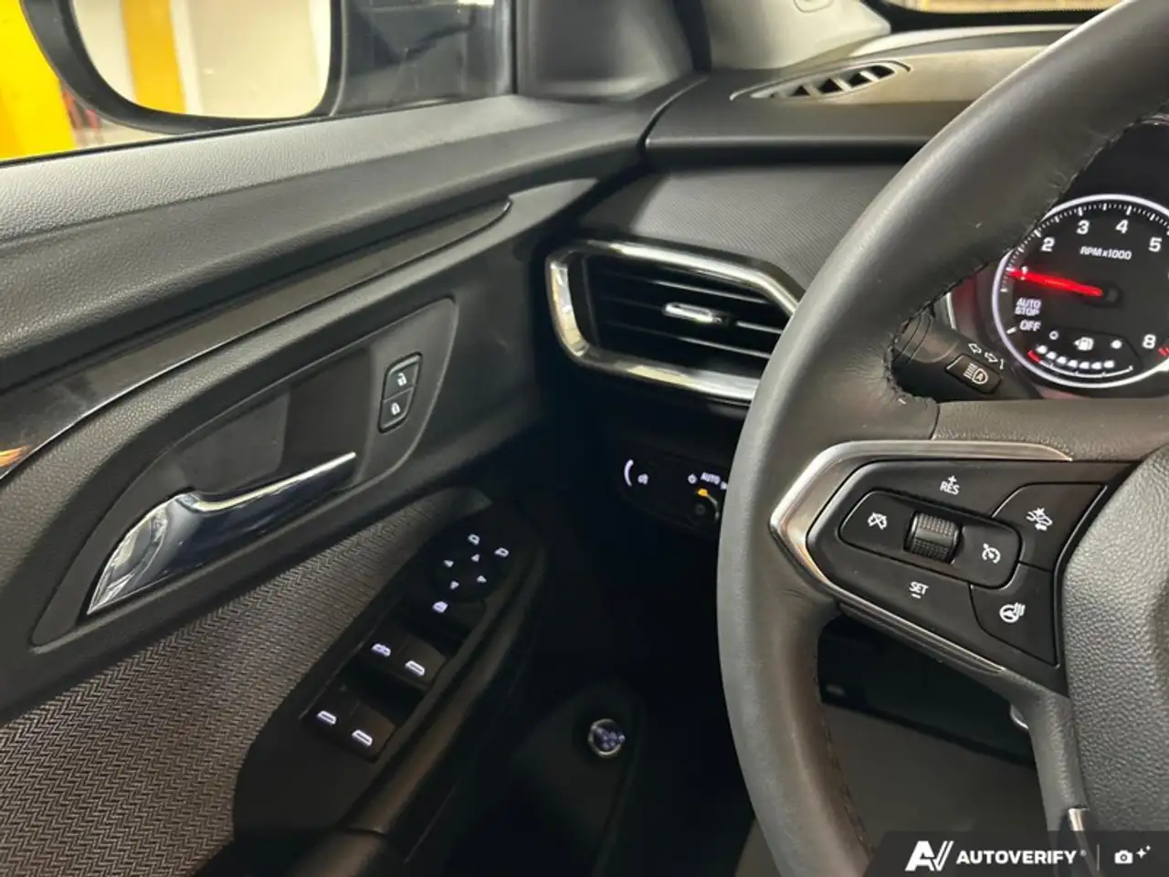 Chevrolet Trailblazer photo Chevrolet Trailblazer