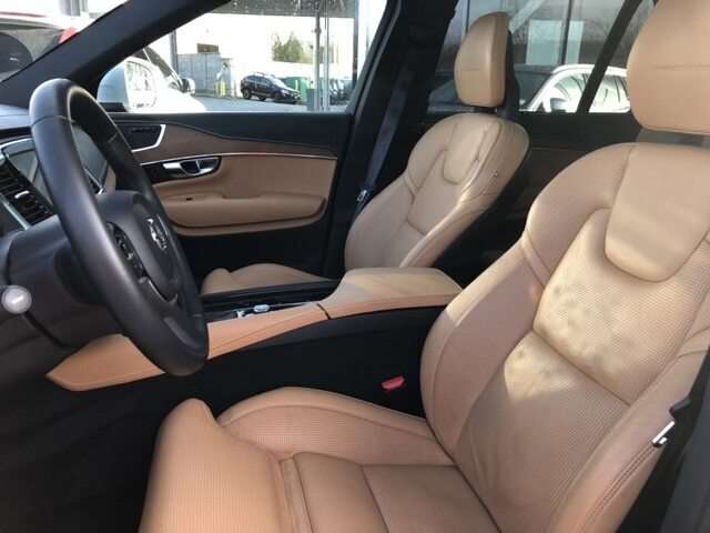 2017 Volvo XC90 AWD 5dr T6 Inscription 7-Passenger alt 2
