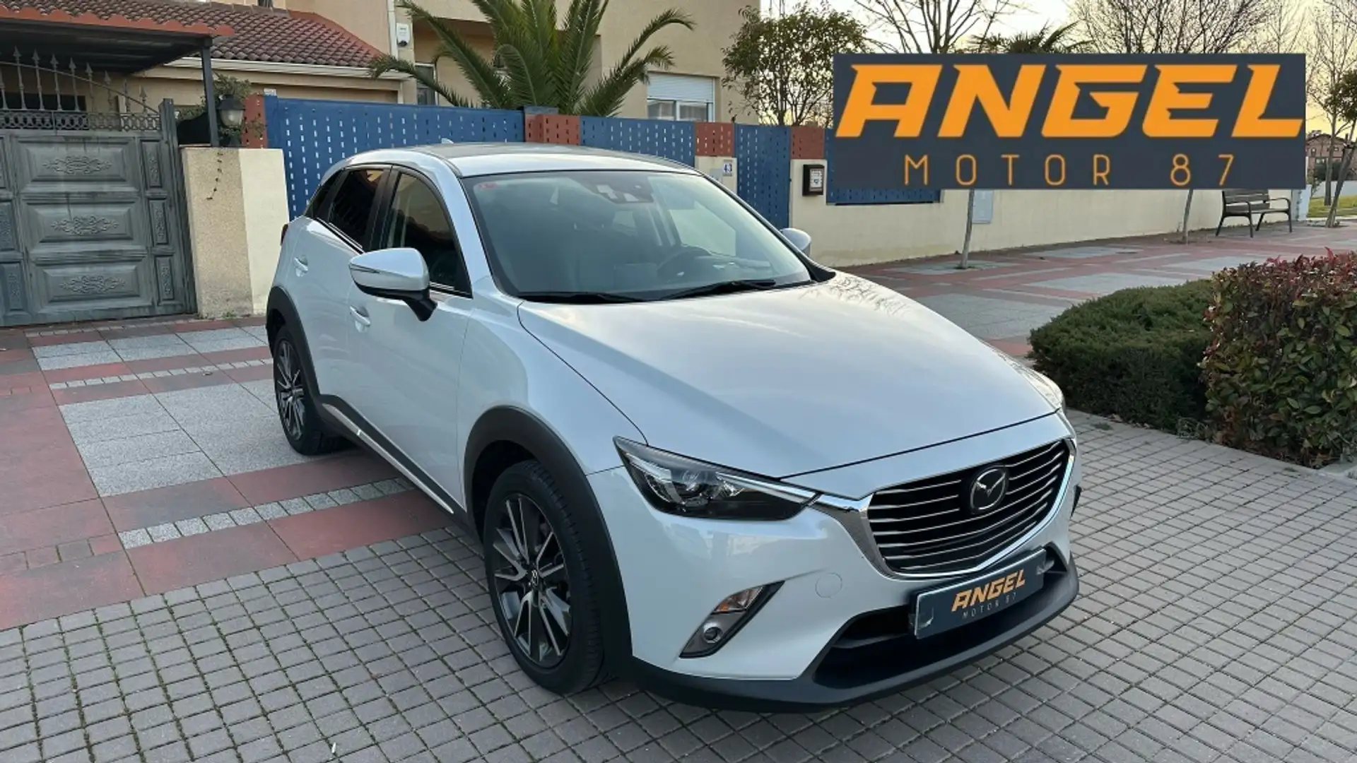 Mazda CX-3 1.5D Style Navegador 2WD Blanco - 2