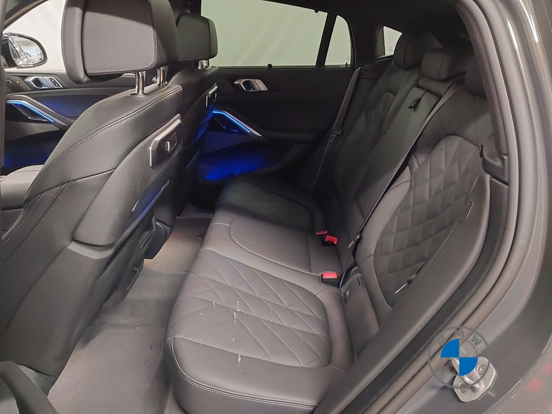 BMW X6 xDrive30d M Sport Pro 22" AHK Skyl. Massage — photo 8