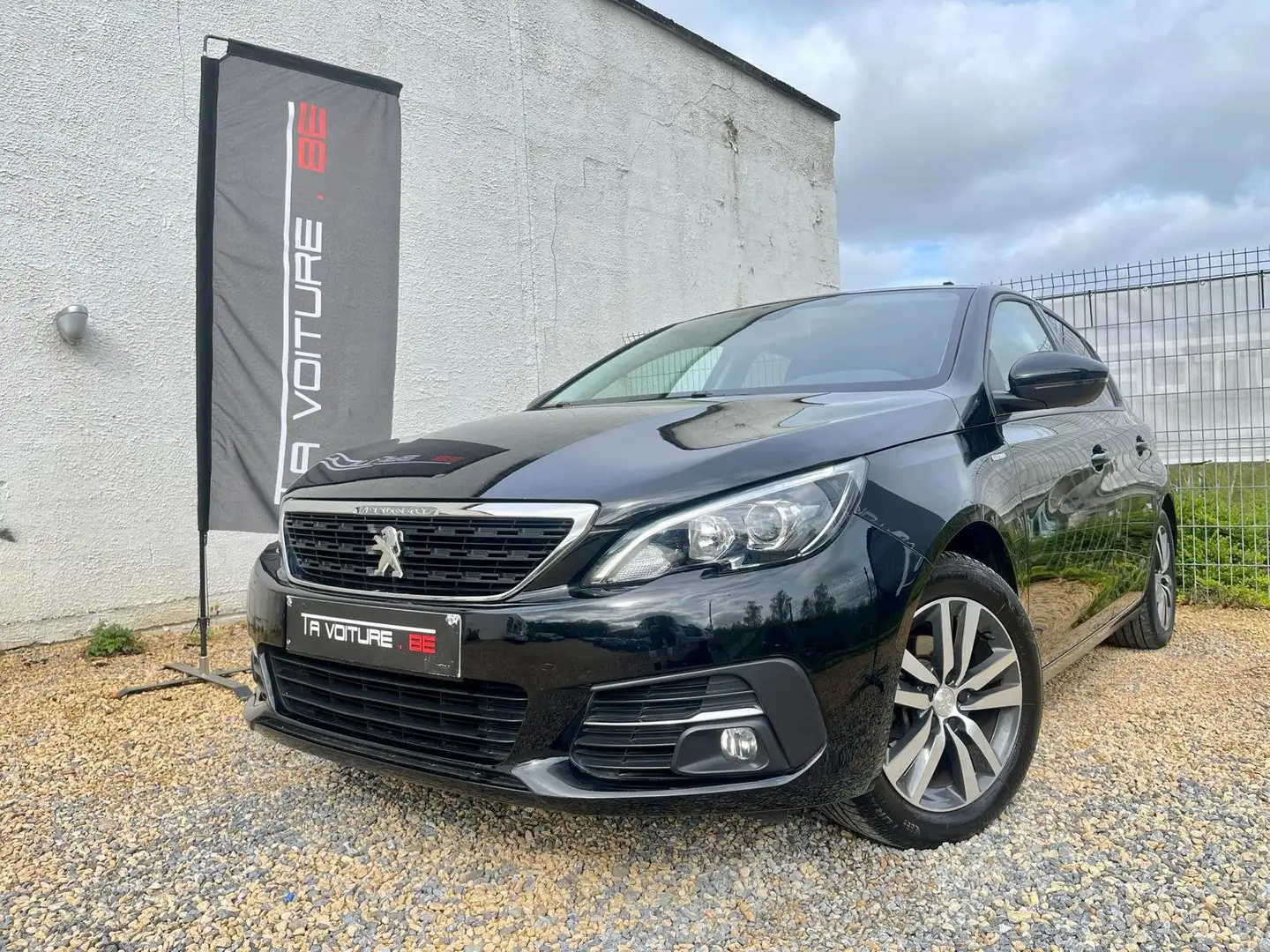 Peugeot 308 1.2 PureTech Style COCKPIT-DIGITAL/NAV/CAMERA/TEL Schwarz - 2