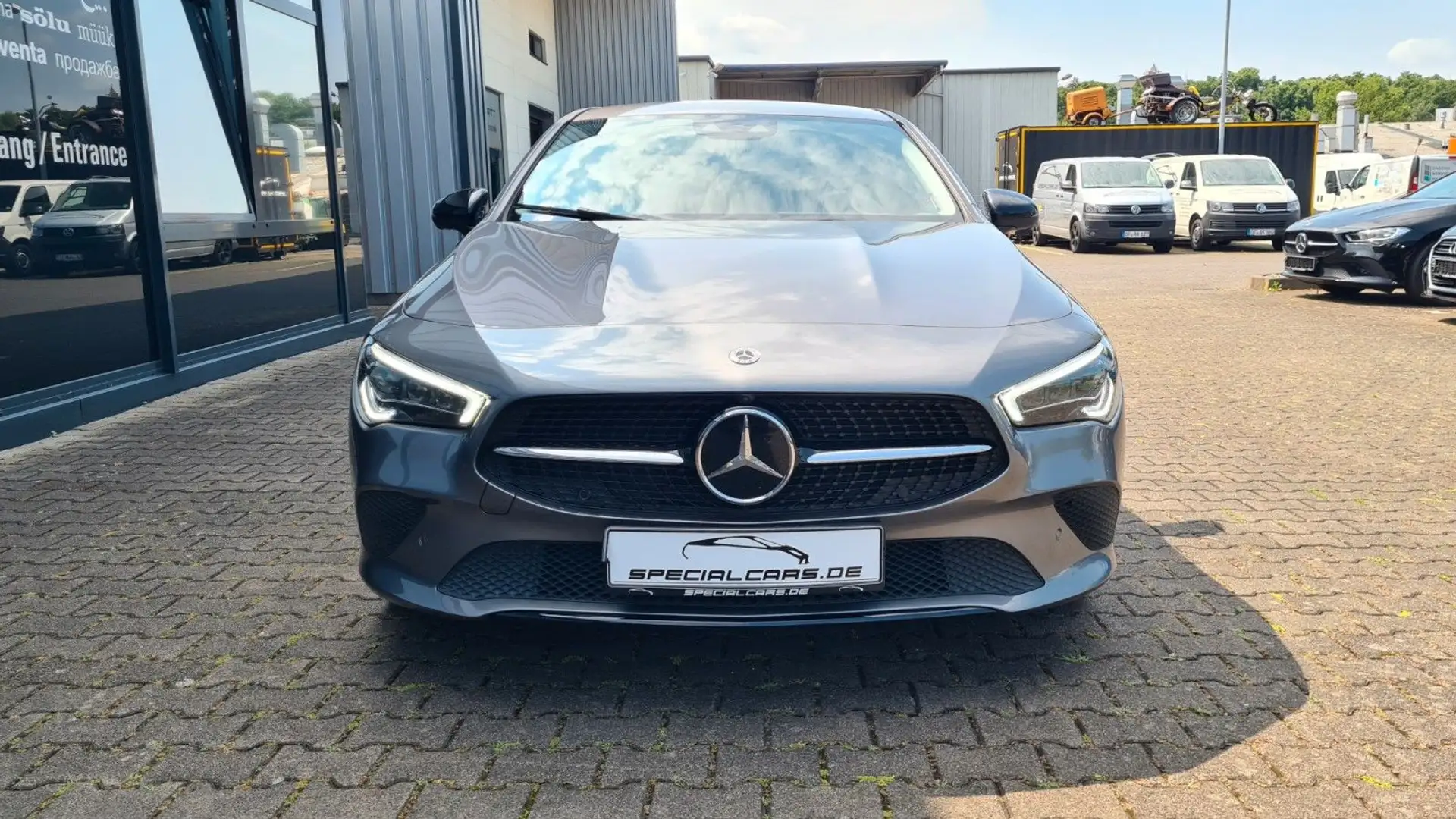 Mercedes-Benz CLA 220 d SB - ASSISTS - HUD - MULTIBEAM - 360° Gris - 2