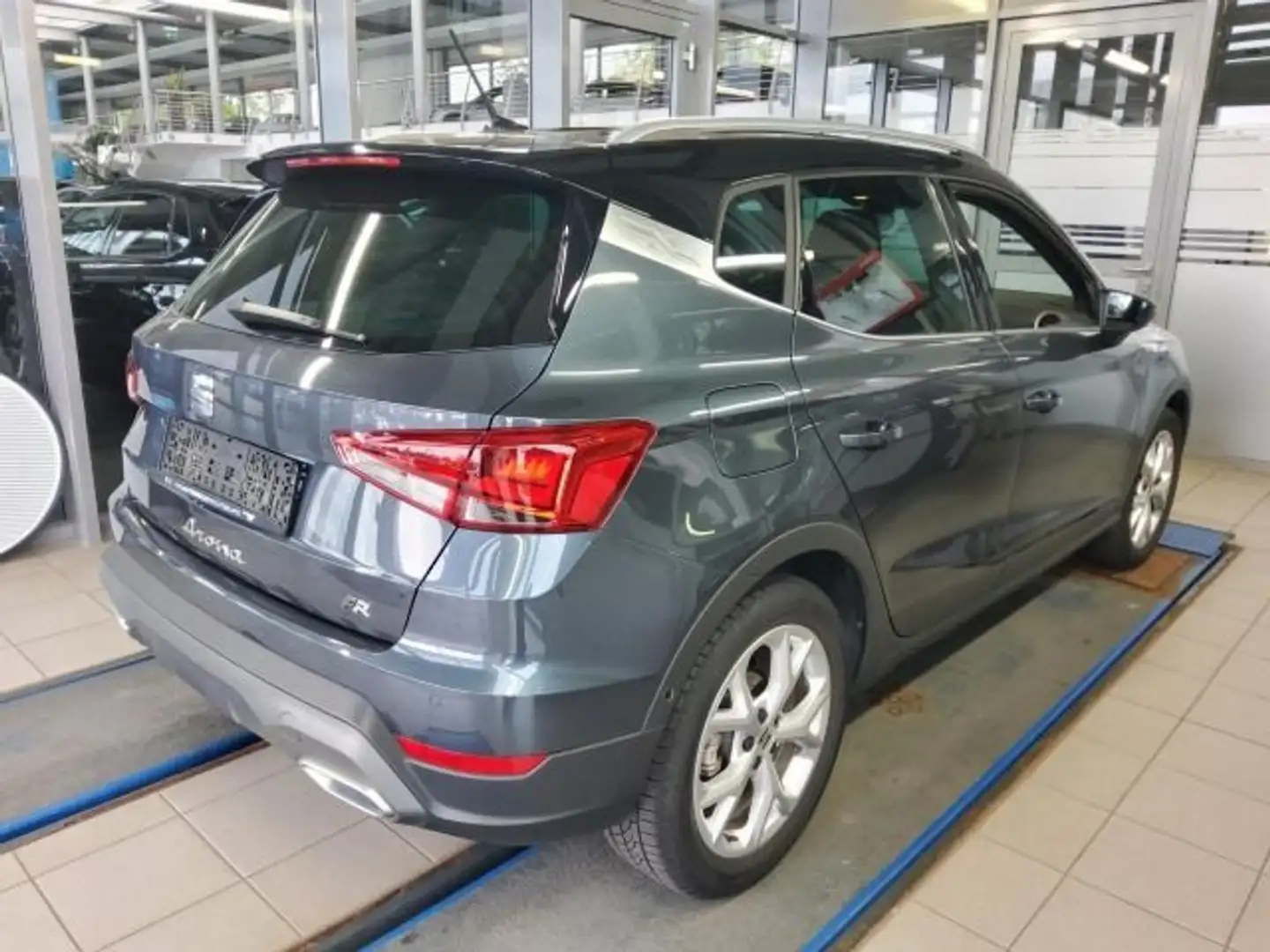SEAT Arona 1.5 TSI DSG FR Rückfahrkam/Navi/LED Gris - 2