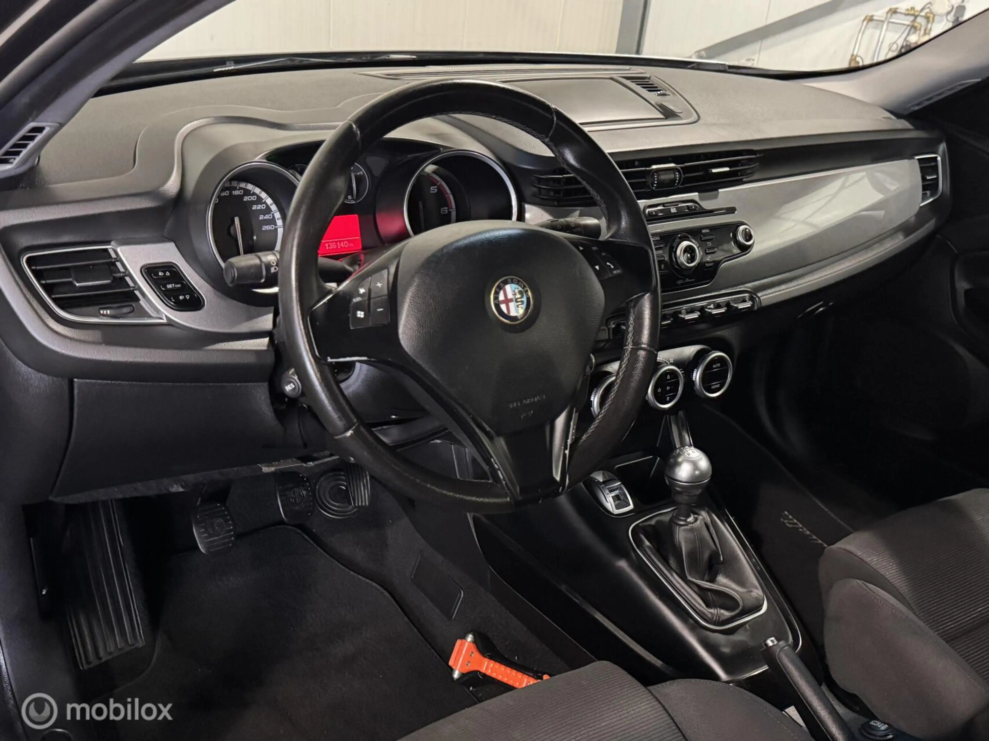 Alfa Romeo Giulietta 1.6 JTDm Distinctive — photo 7