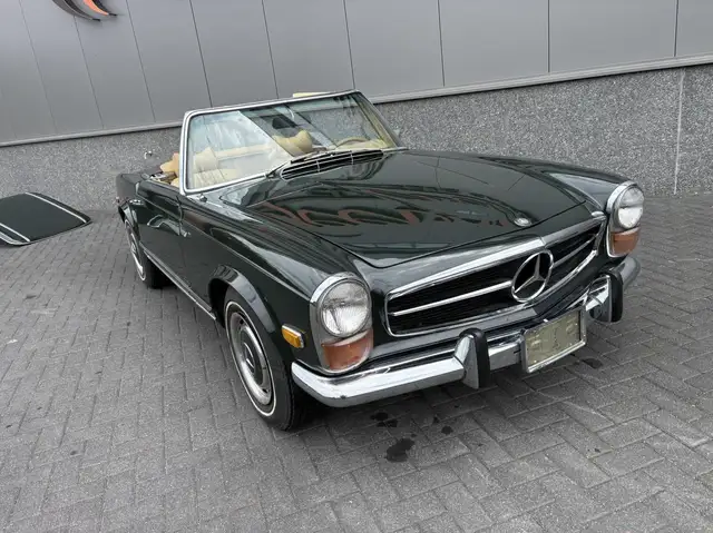 Mercedes-Benz SL 280 W113 Pagode