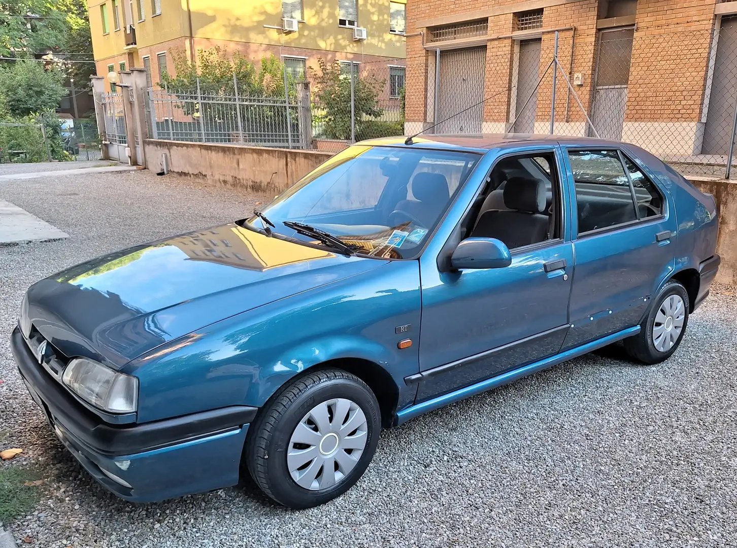 Renault R 19 R19 5p 1.4 RN Pack S Bleu - 2