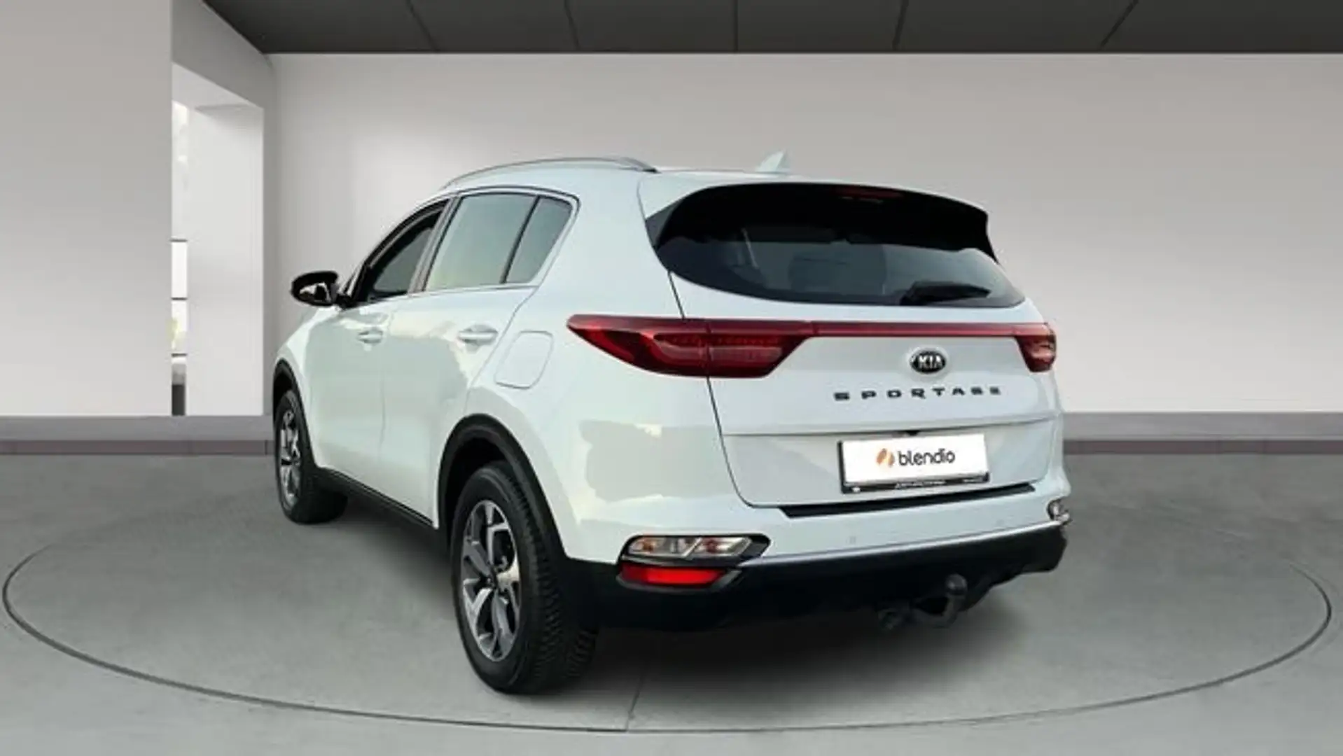 Kia Sportage 1.6 MHEV Drive 4x2 136 Blanco - 2