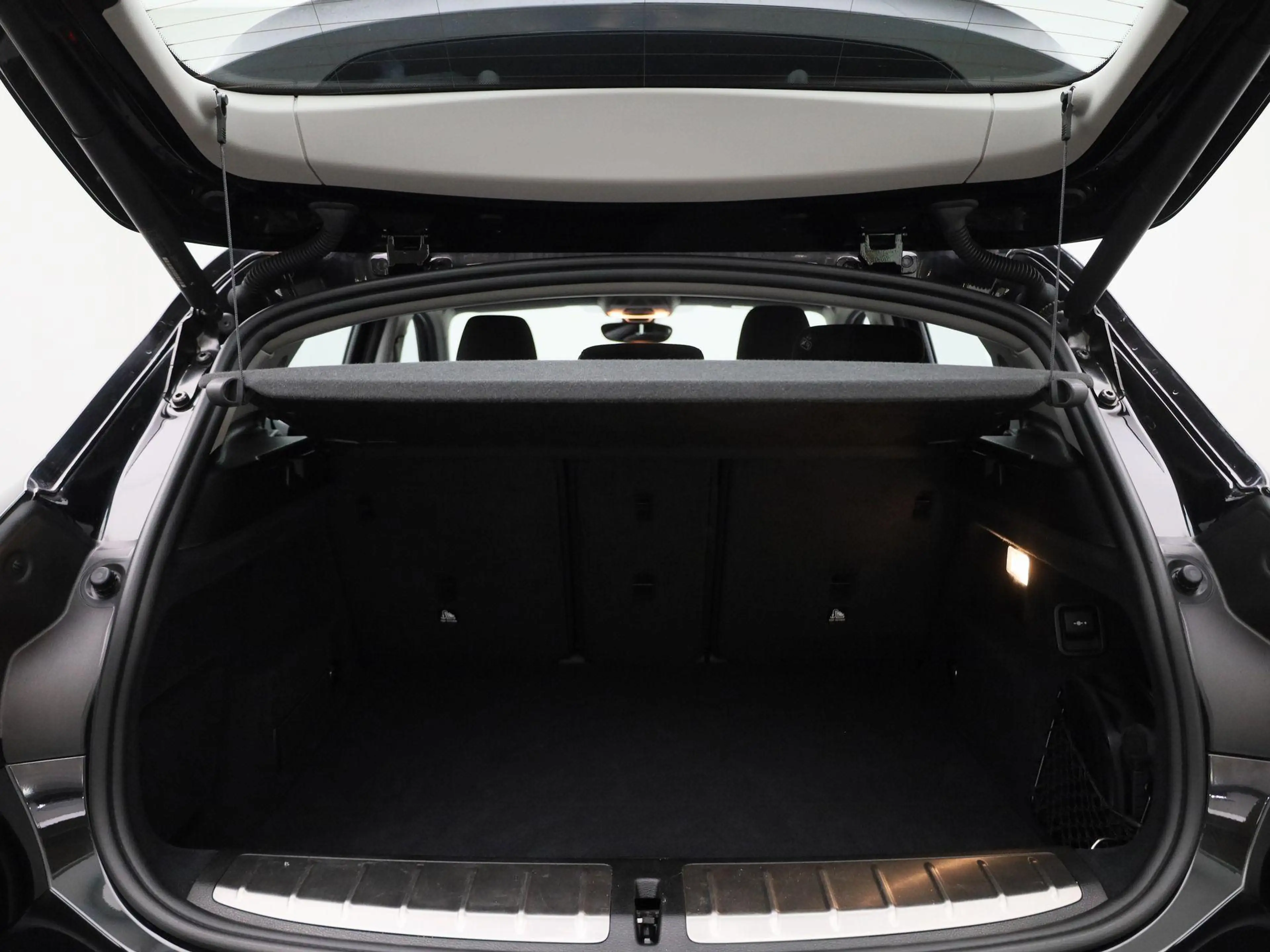 BMW X2 xDrive25e Executive VERWACHT !! — photo 14