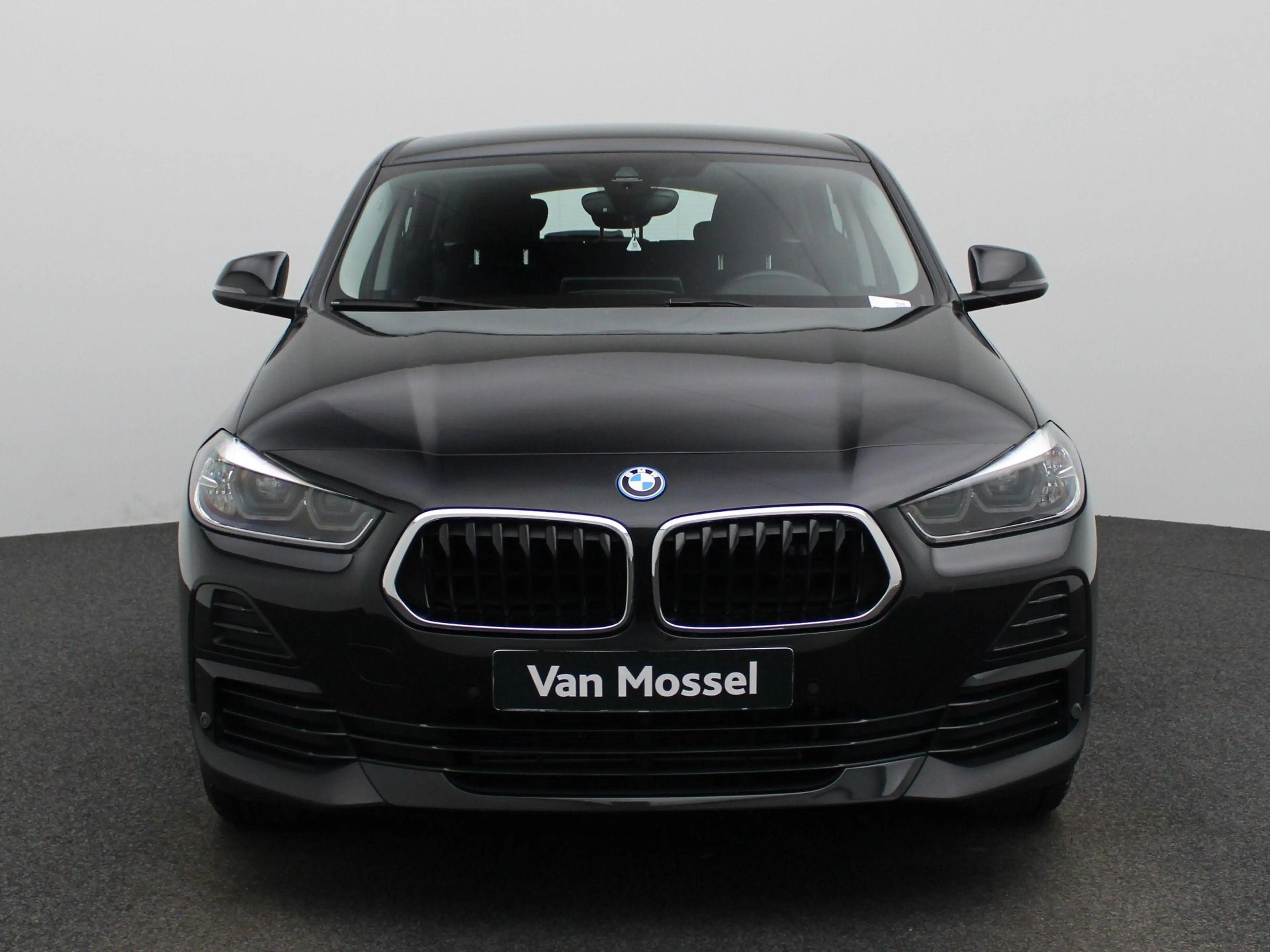 BMW X2 xDrive25e Executive VERWACHT !! — photo 3