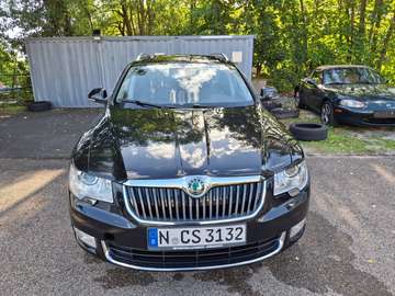 Superb Combi 3.6 V6 4x4 DSG Elegance