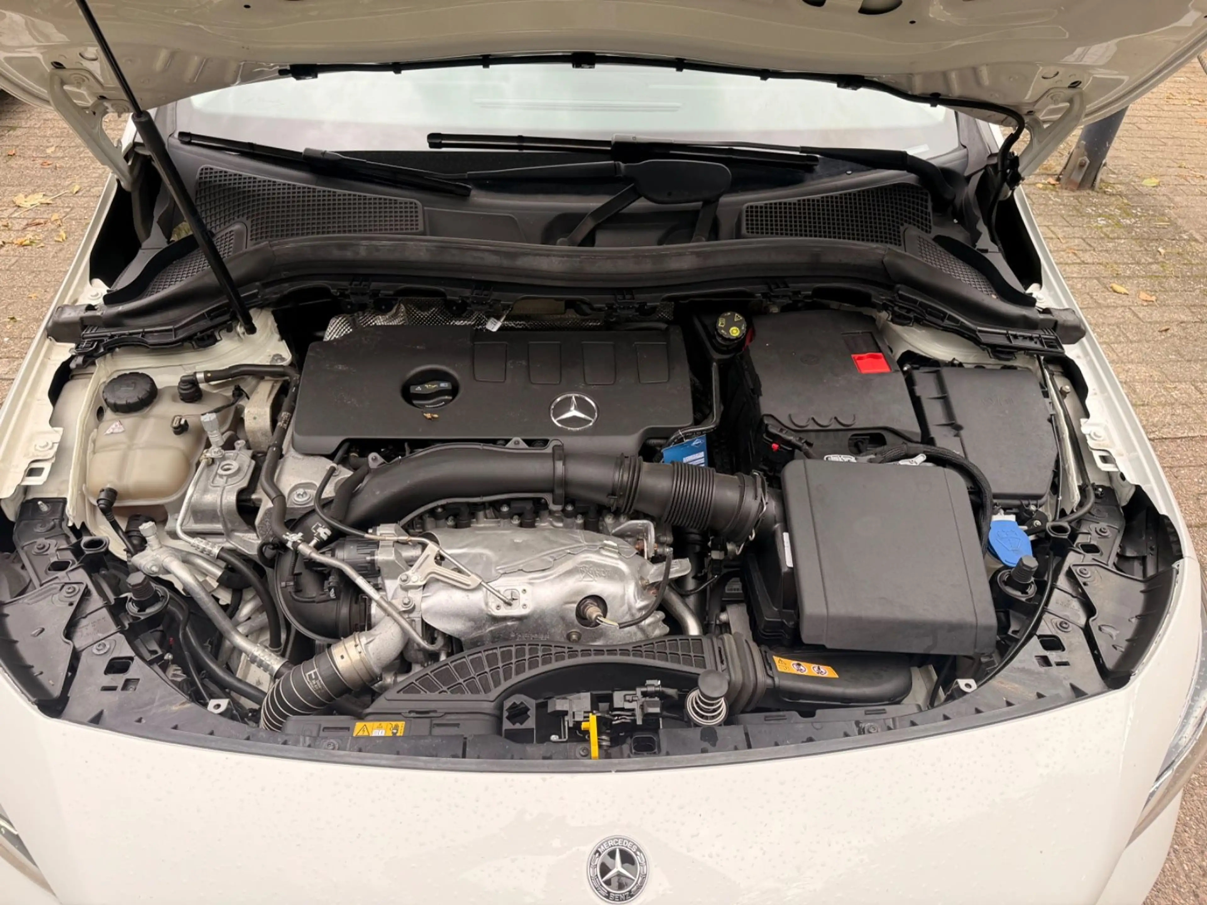 Mercedes-Benz B 220 4Matic*Navi*SZH*Schaltw.*Schiebedach — photo 6